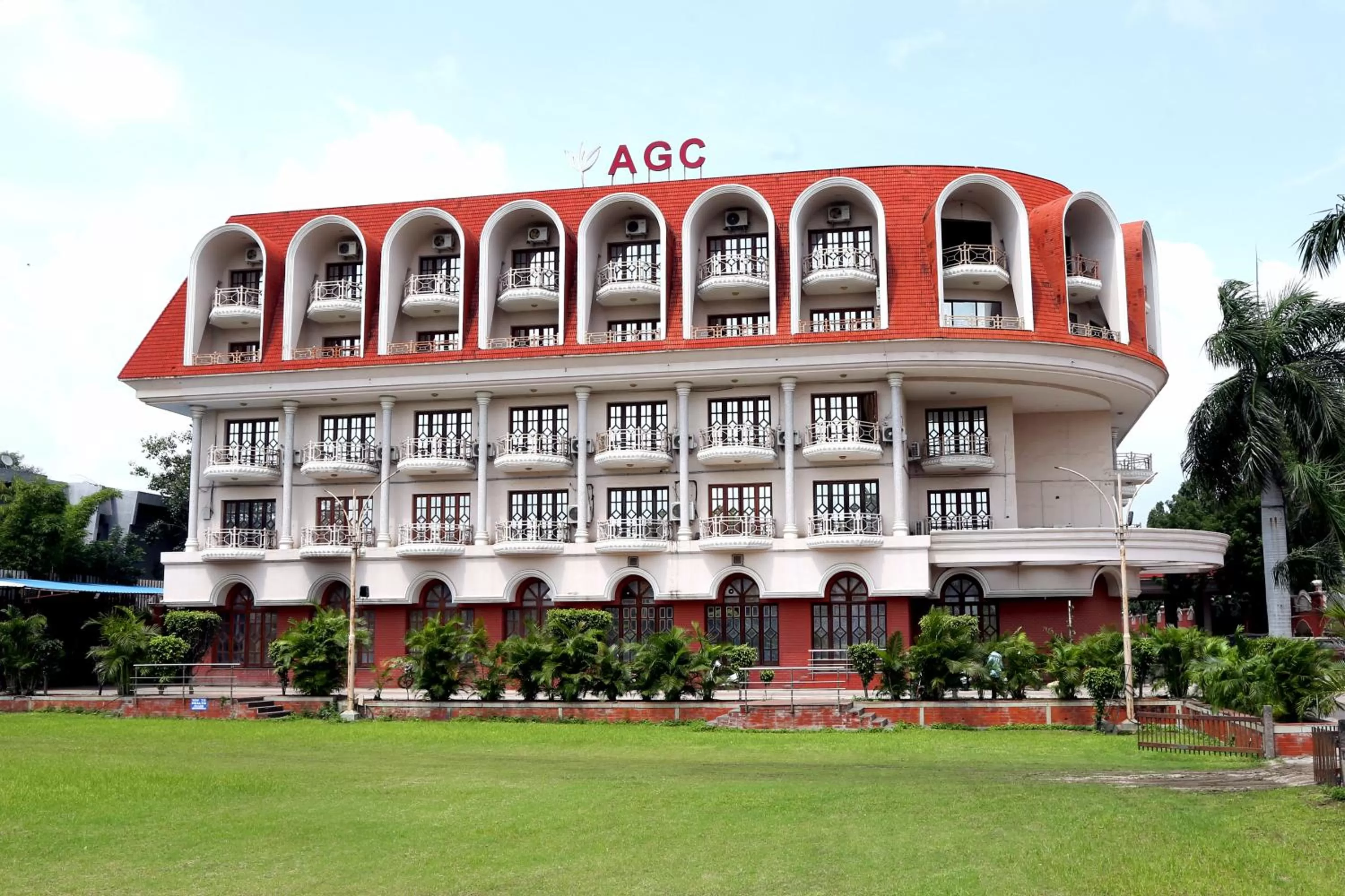 Facade/entrance in Hotel AGC