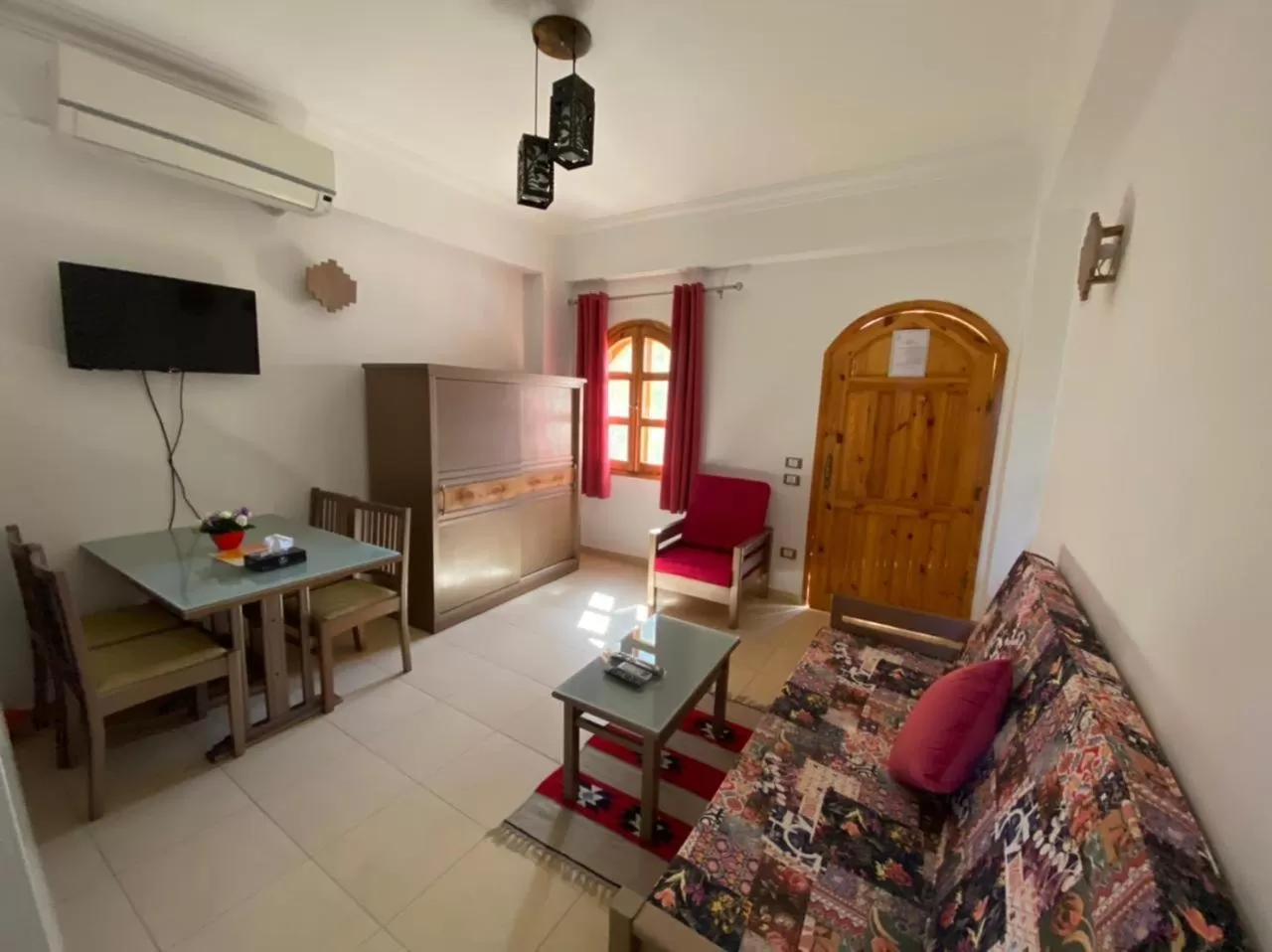 Photo of the whole room in Villa 22