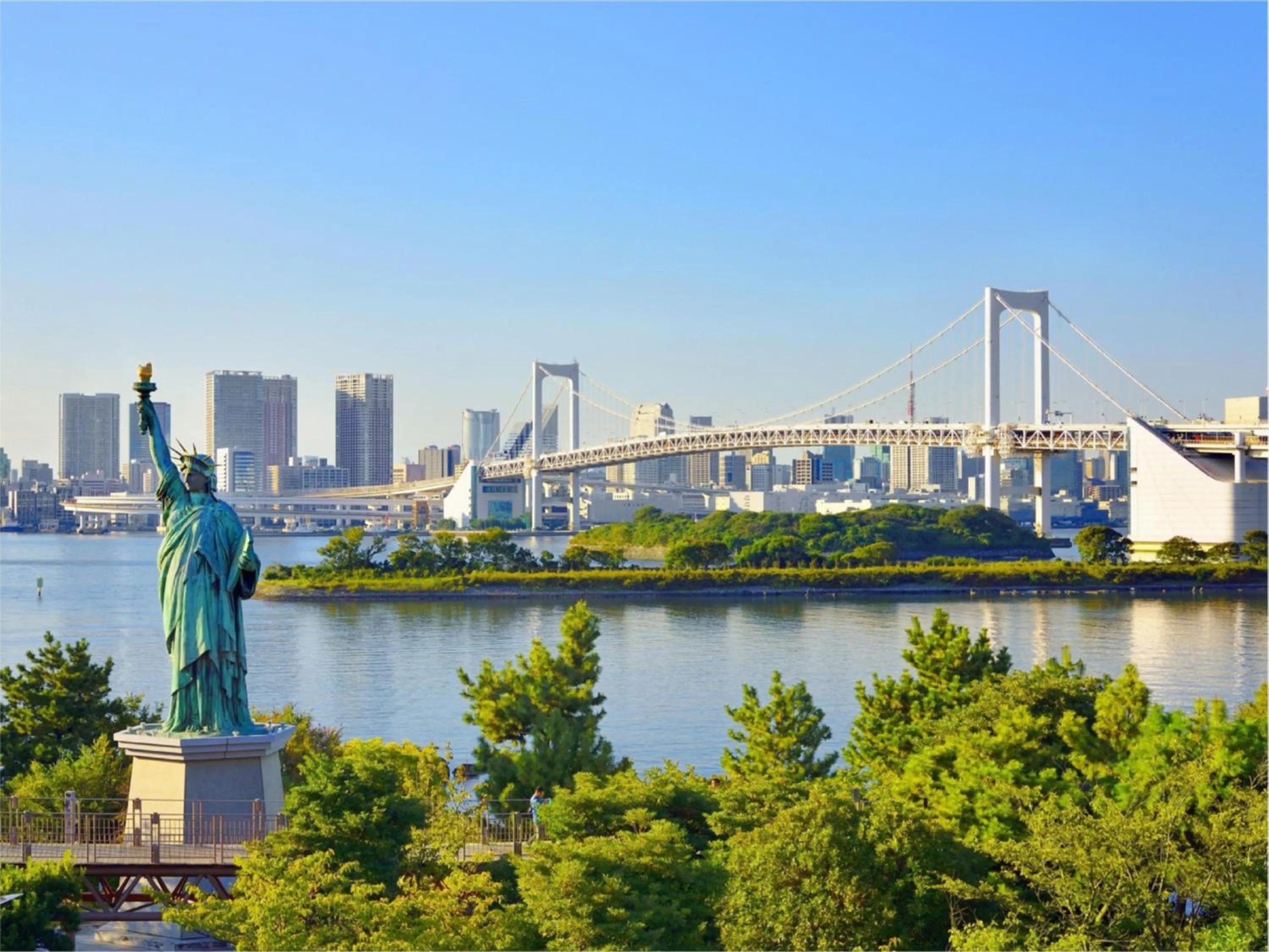 Nearby landmark in KOKO HOTEL Shimbashi Onarimon - formerly Hotel Wing International Shimbashi Onarimon