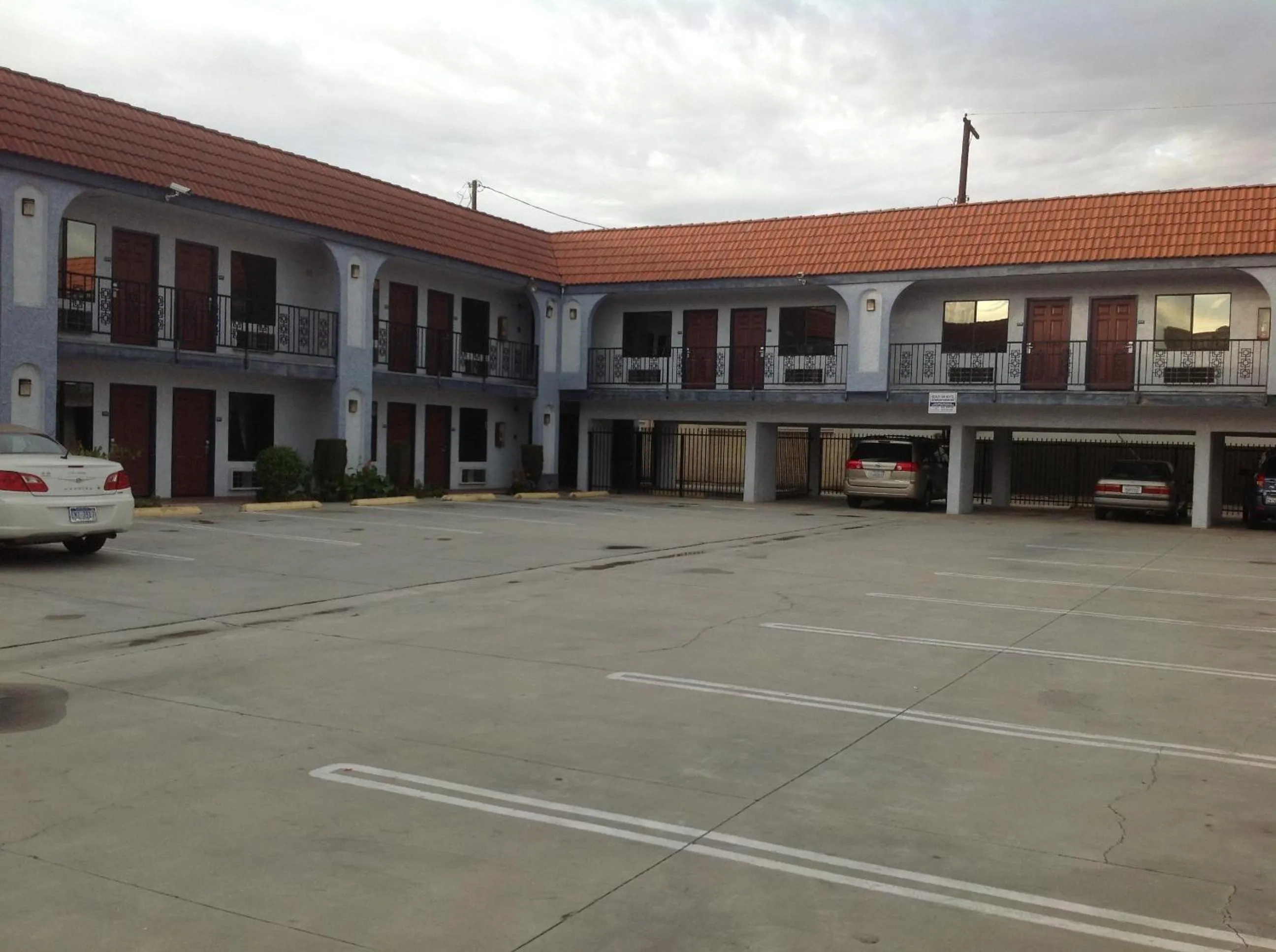 Property building in Beach Inn