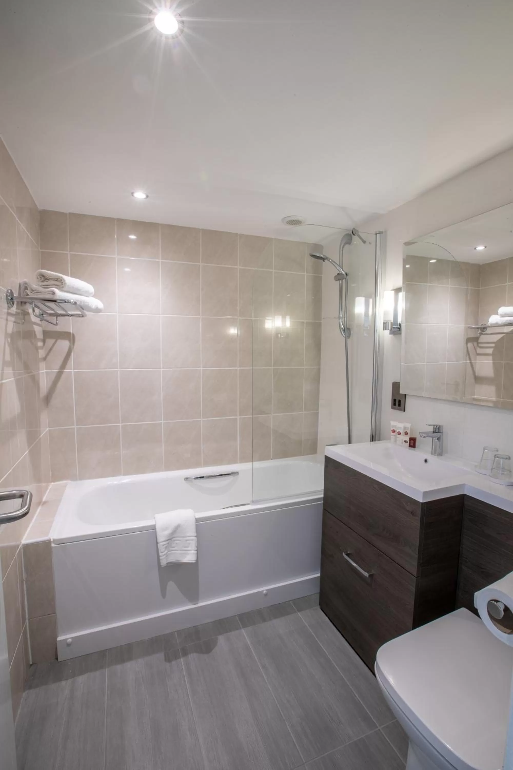 Shower in Park Hall Hotel and Spa Wolverhampton