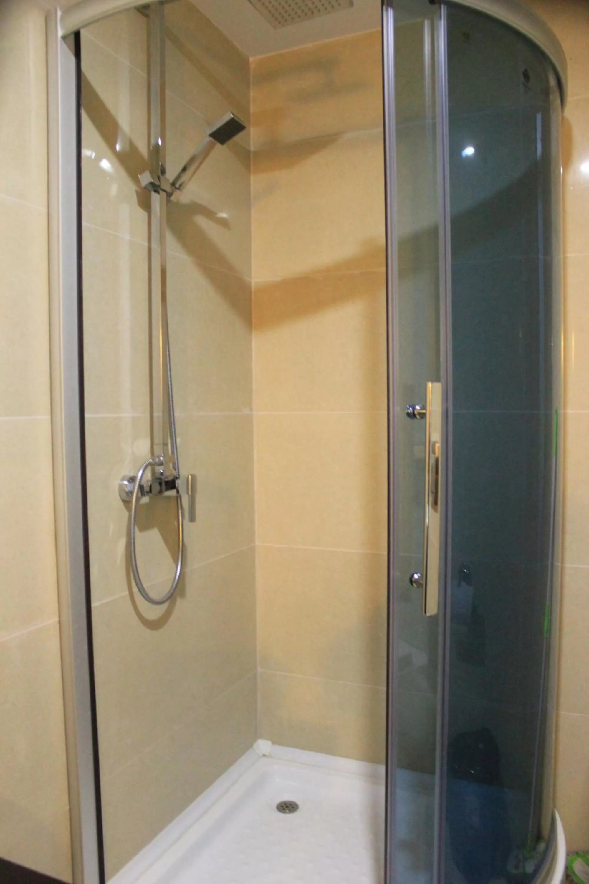 Shower in Apartments in New Gudauri
