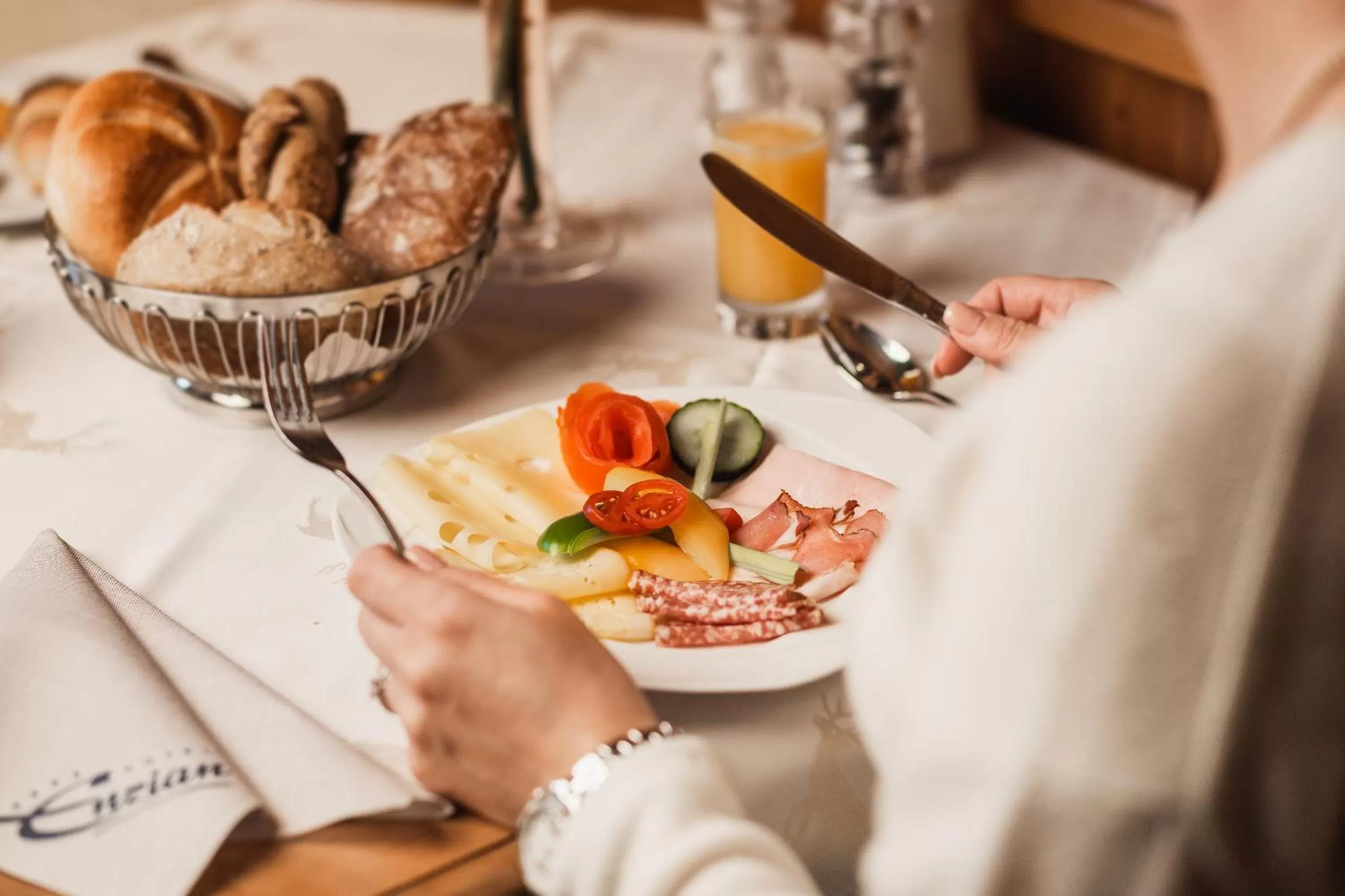 Breakfast in Hotel Enzian