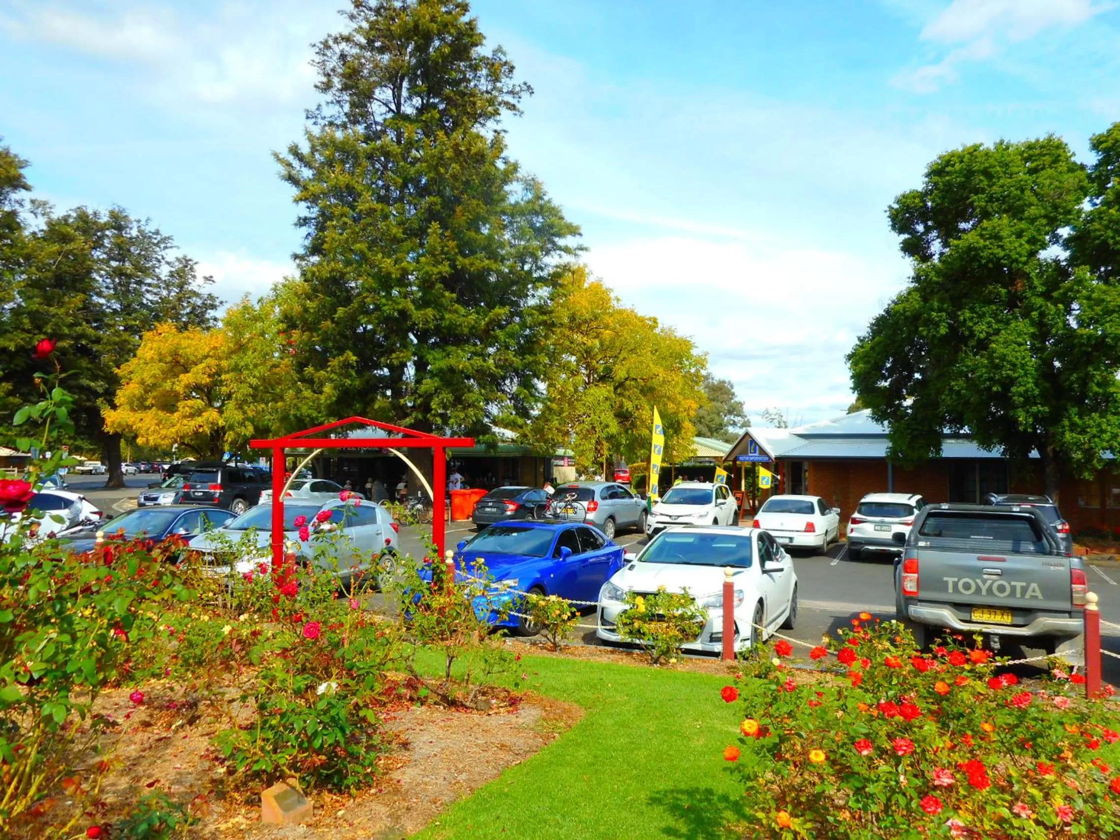 Text overlay in Townhouse Motel Cowra