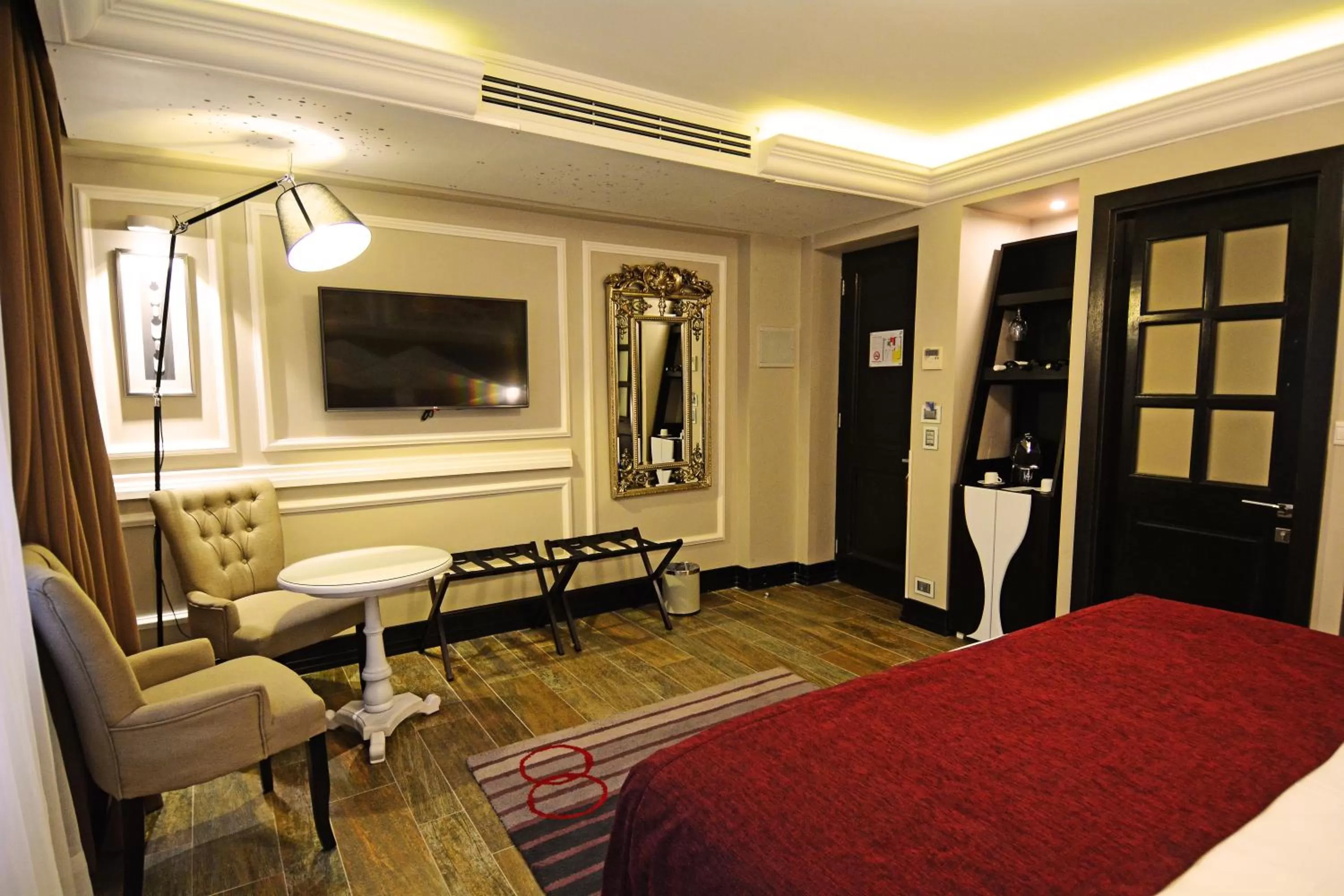 Bed in Hotel Sommelier Boutique