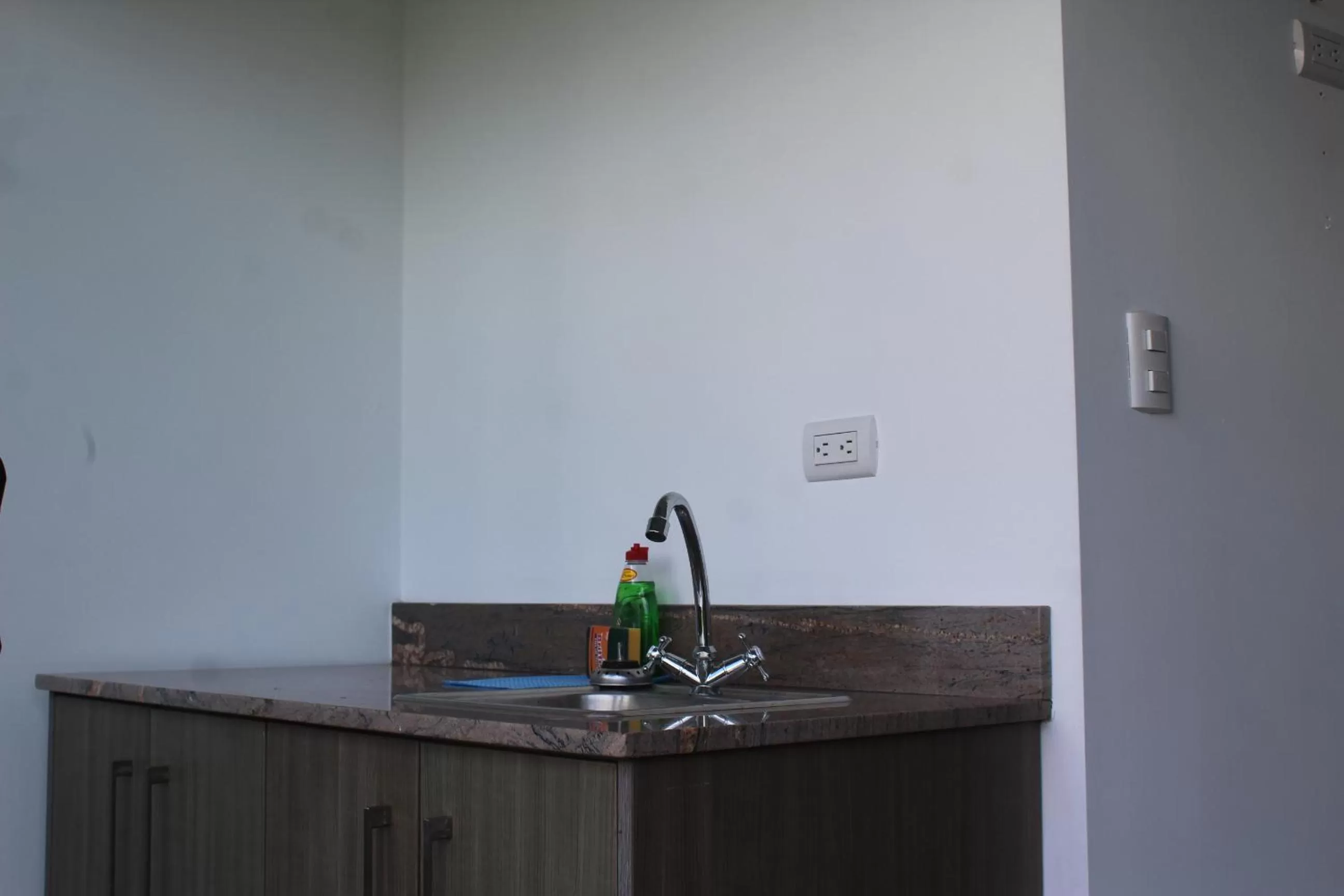 Cando Living Apartments in Central Avenue