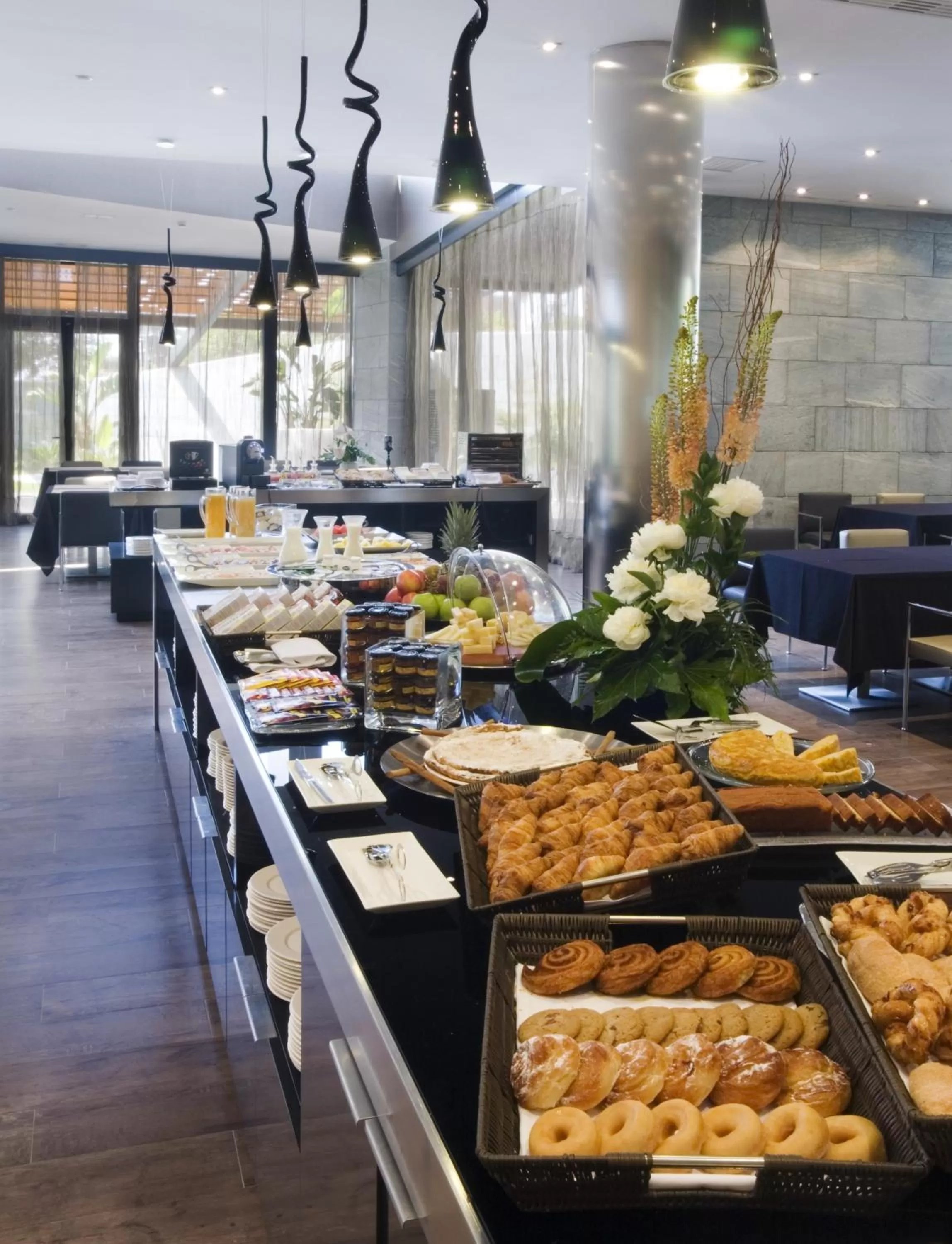 Restaurant/places to eat in Eurostars Palace