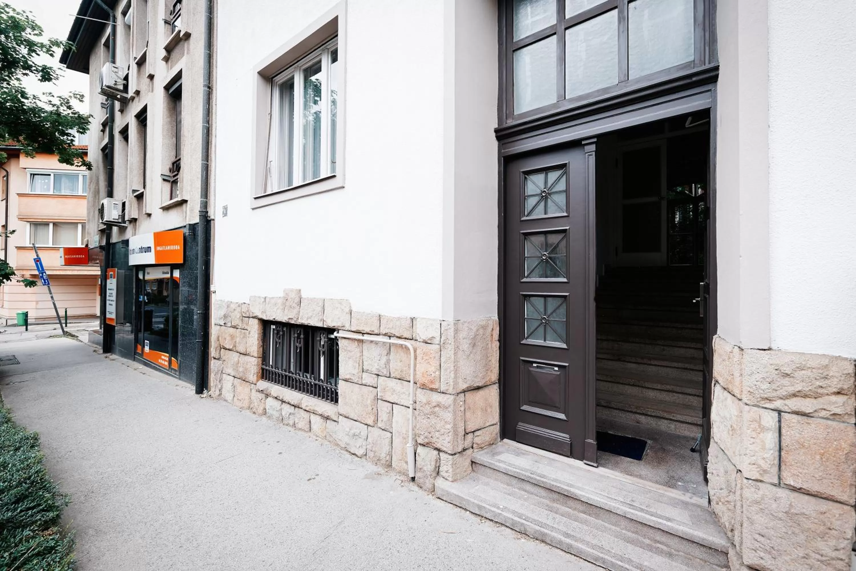 Property building in Villa Oliver Budapest