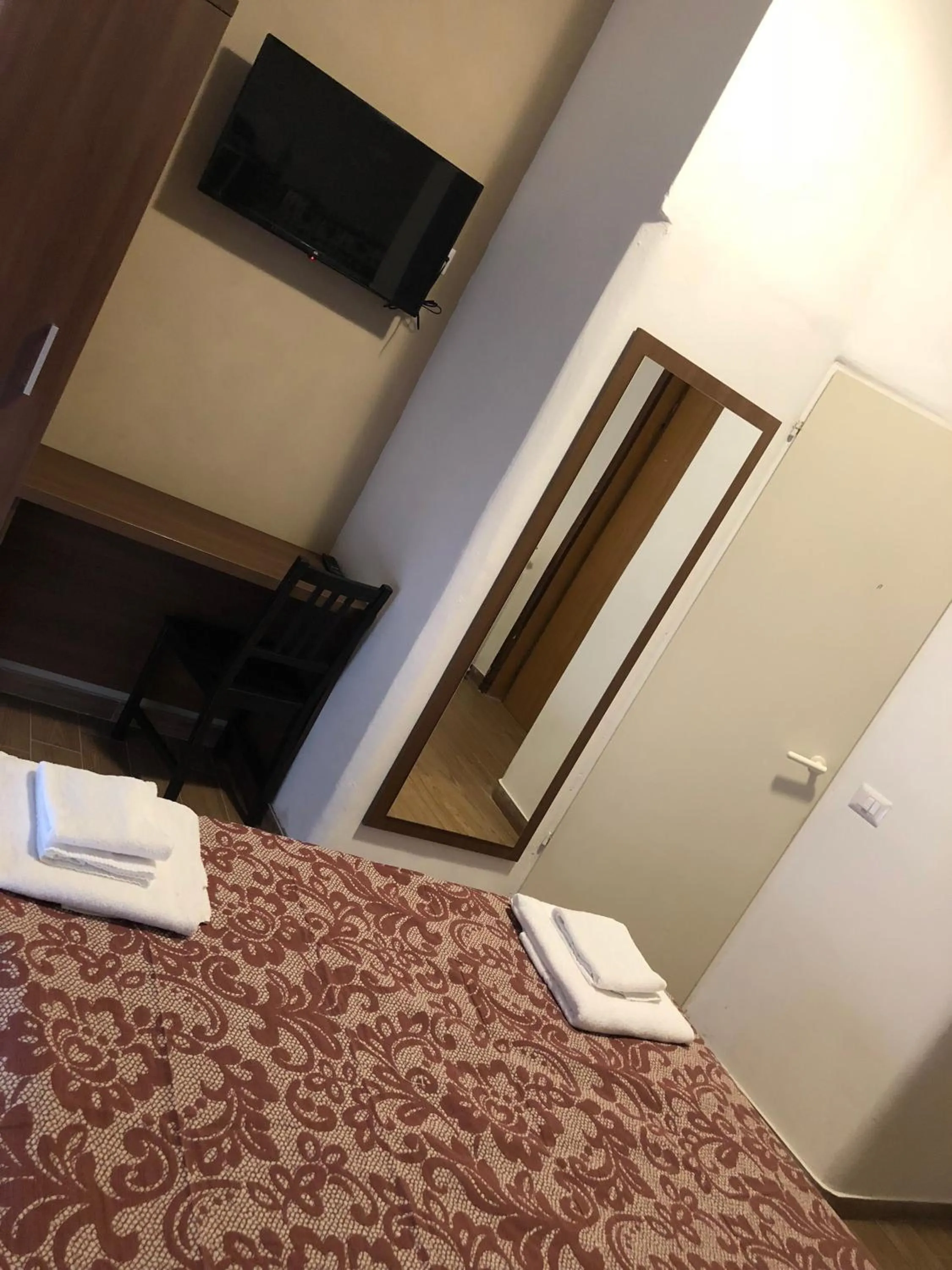 Photo of the whole room in Albergo Corvetto Corso Lodi