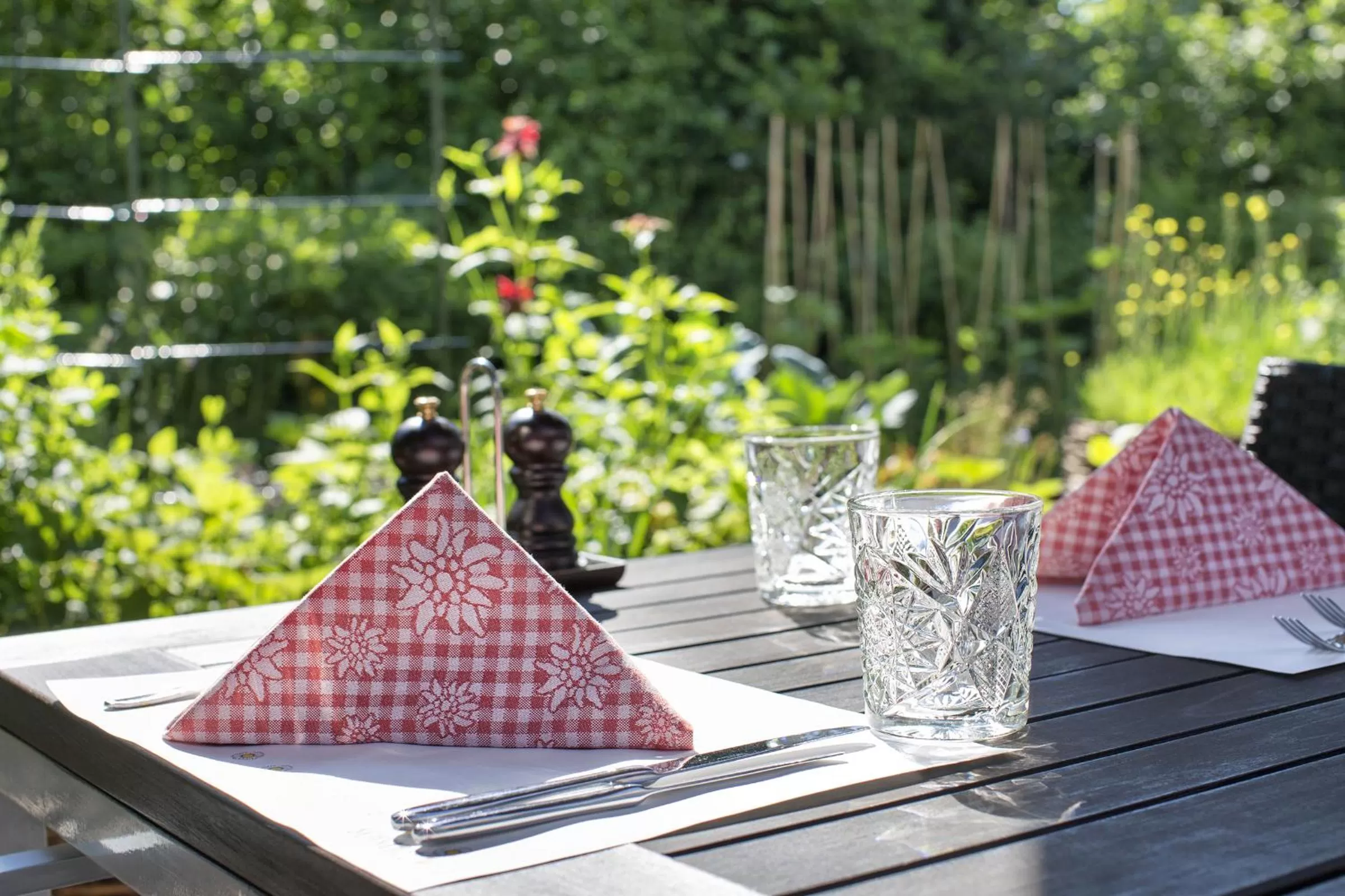 Restaurant/places to eat in Revier Hotel Säntispark