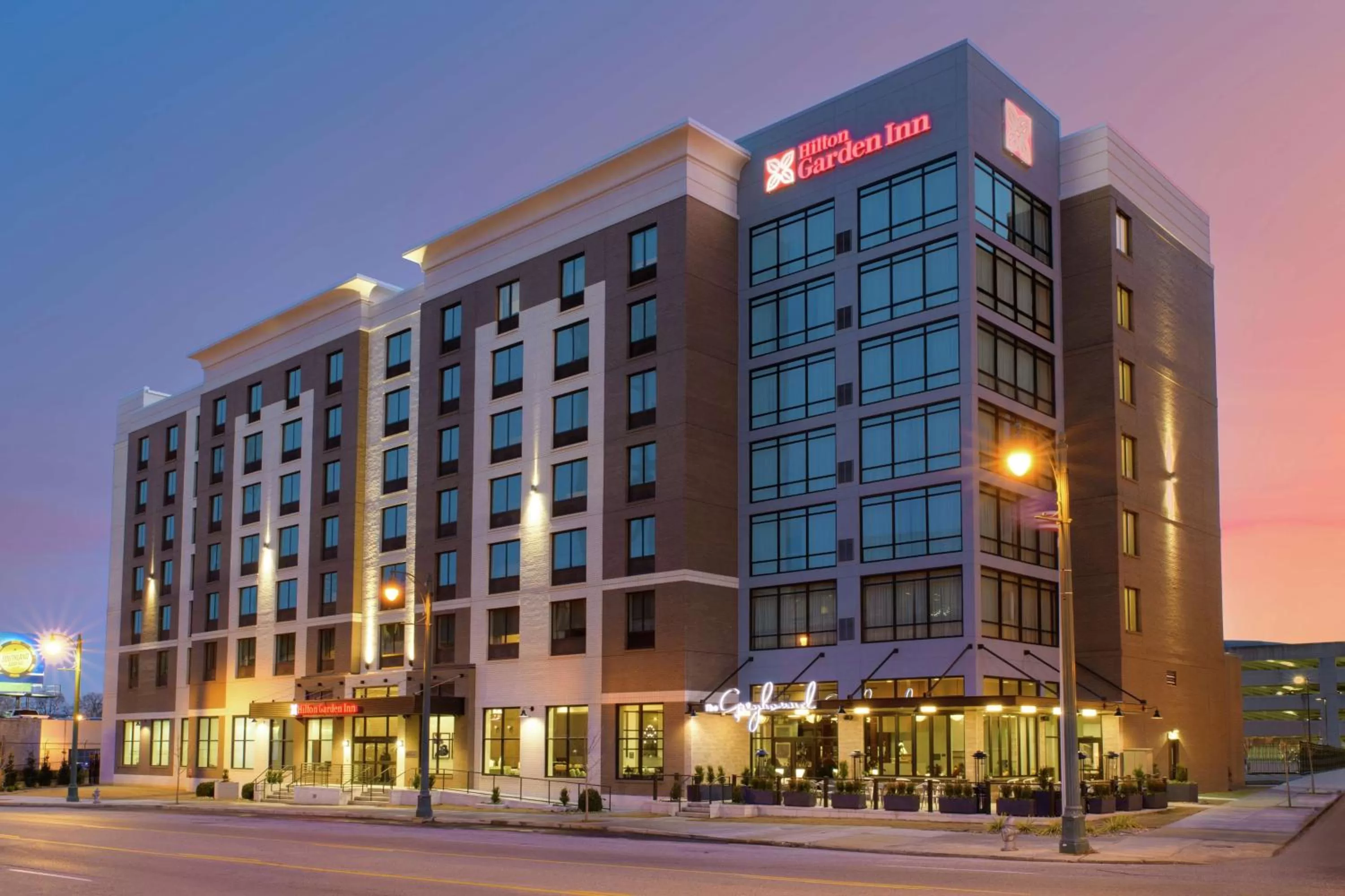 Property building in Hilton Garden Inn Memphis Downtown Beale Street