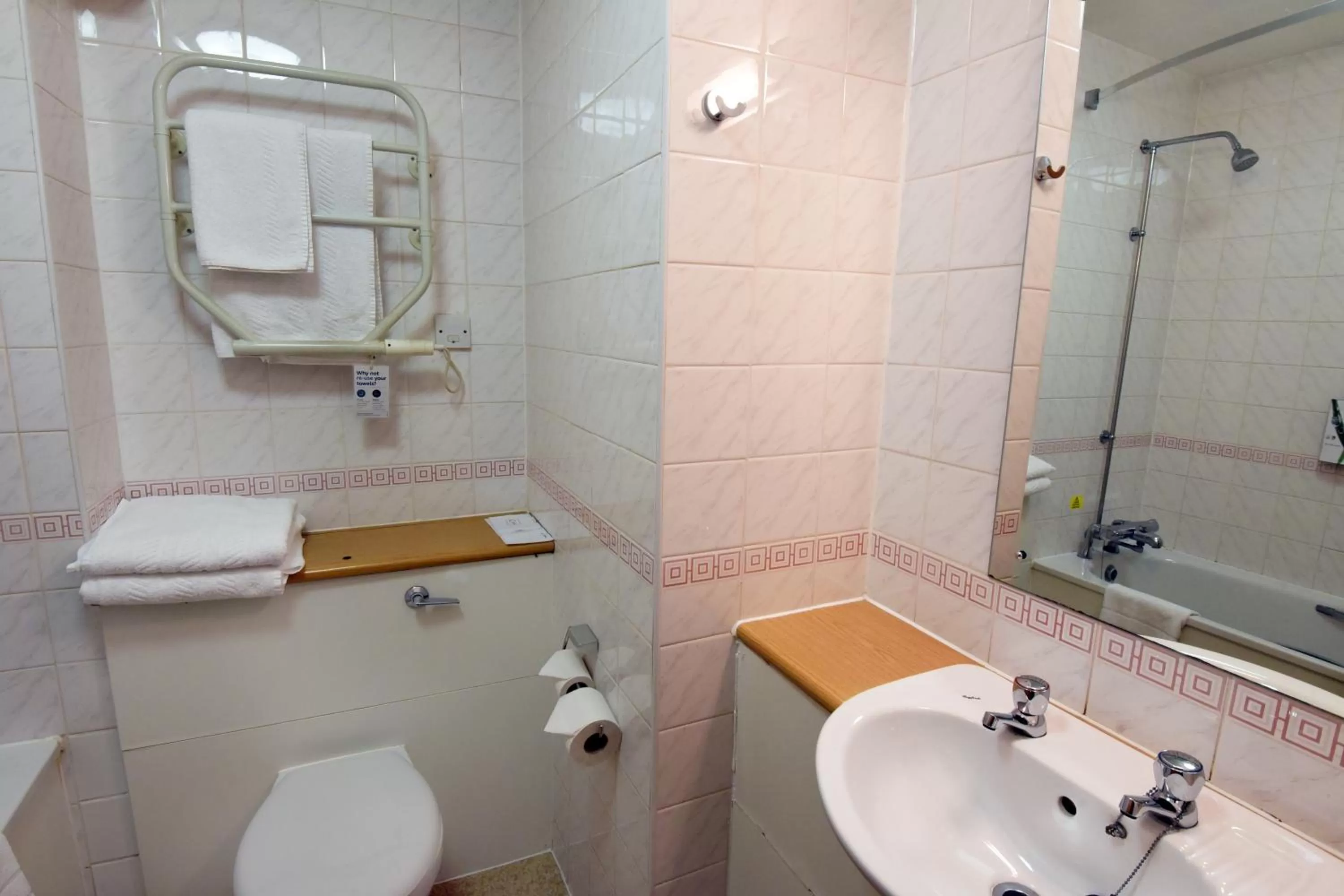 Bathroom in Royal Oak by Greene King inns