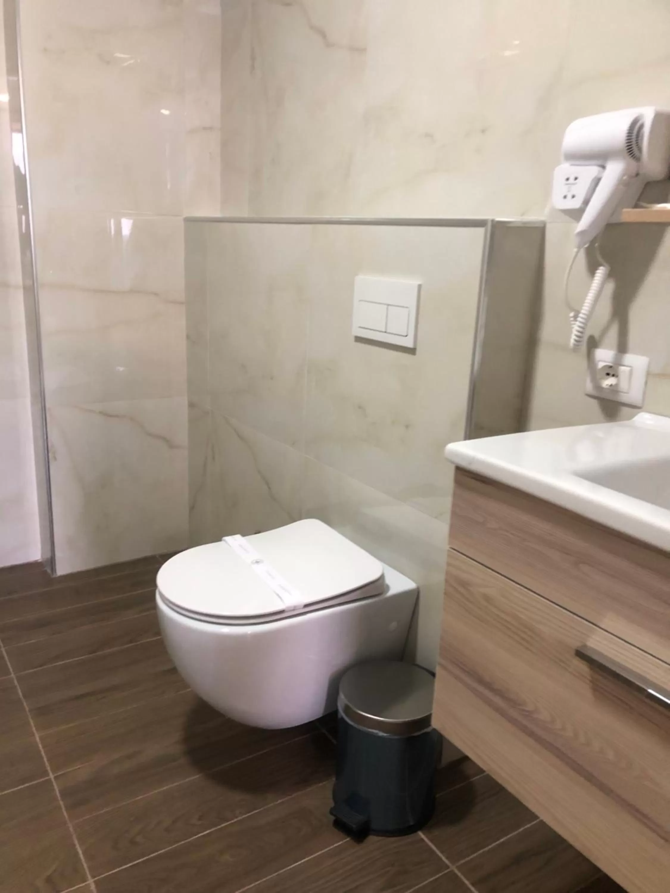 Bathroom in Grand Hotel Pogradec