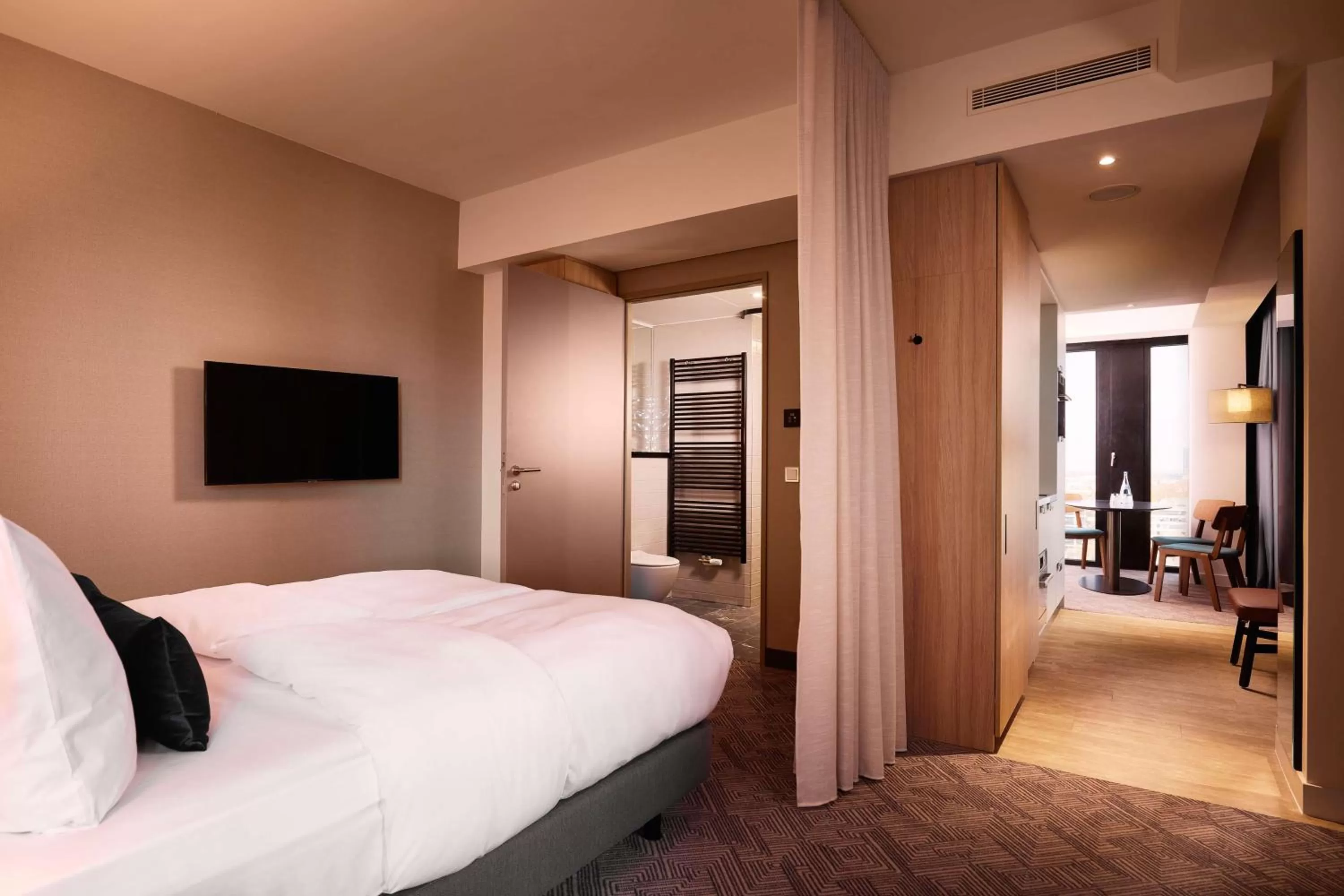 Bedroom, Bed in Adina Apartment Hotel Munich