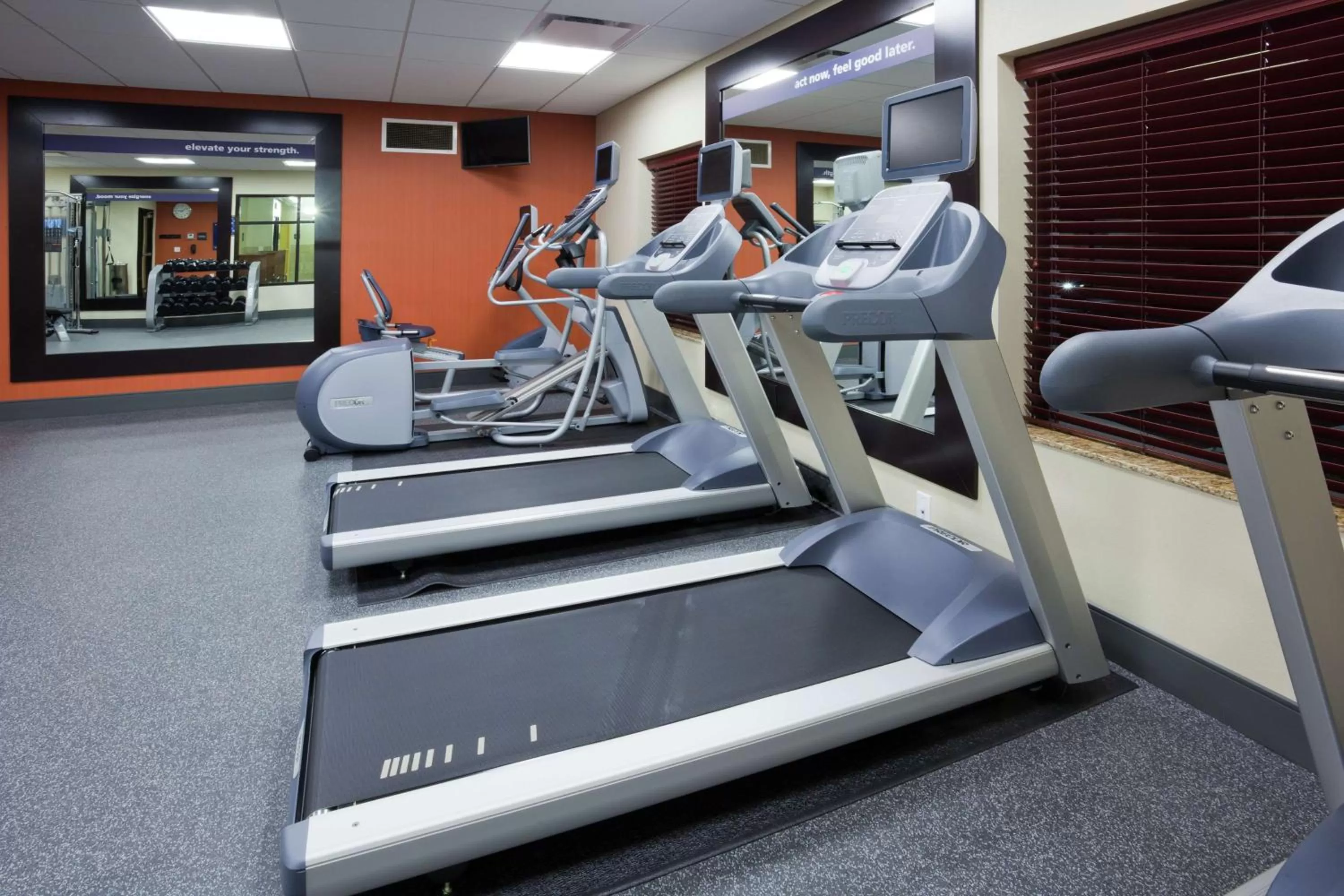 Fitness centre/facilities in Hampton Inn & Suites Minneapolis West/ Minnetonka
