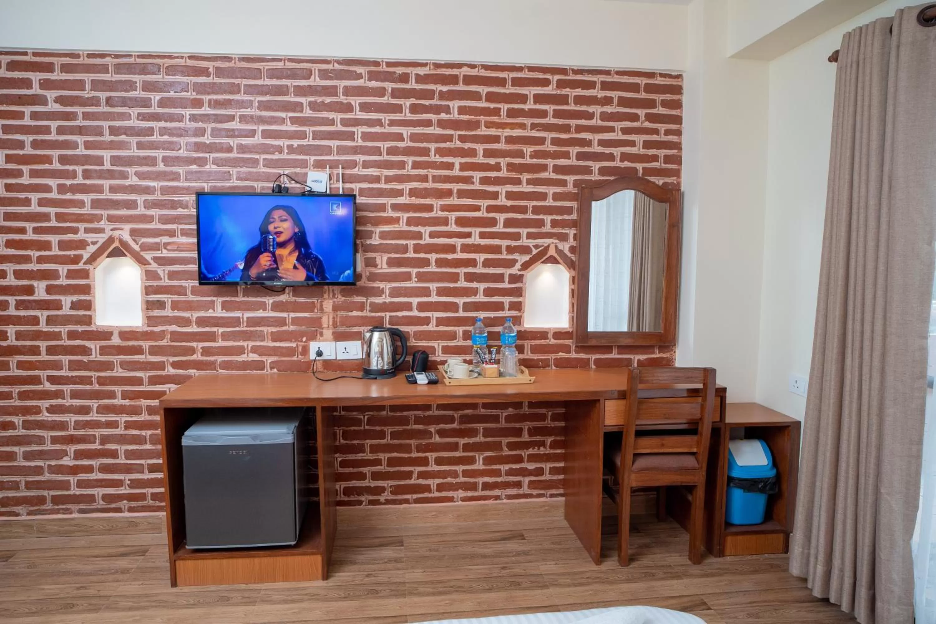 TV and multimedia in Madhuban Hotel