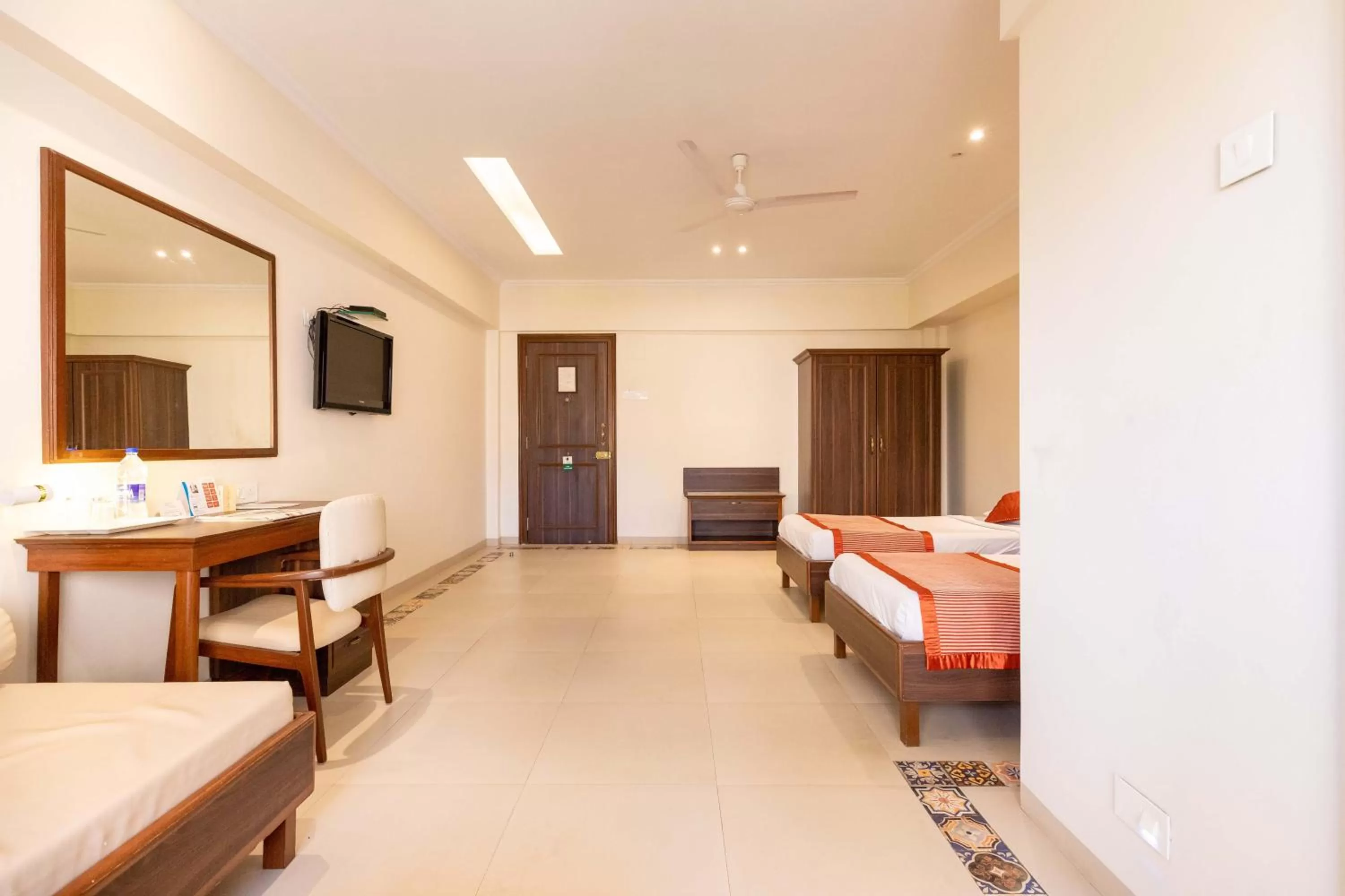 Bedroom, Bed in West End Hotel Opp Bombay Hospital