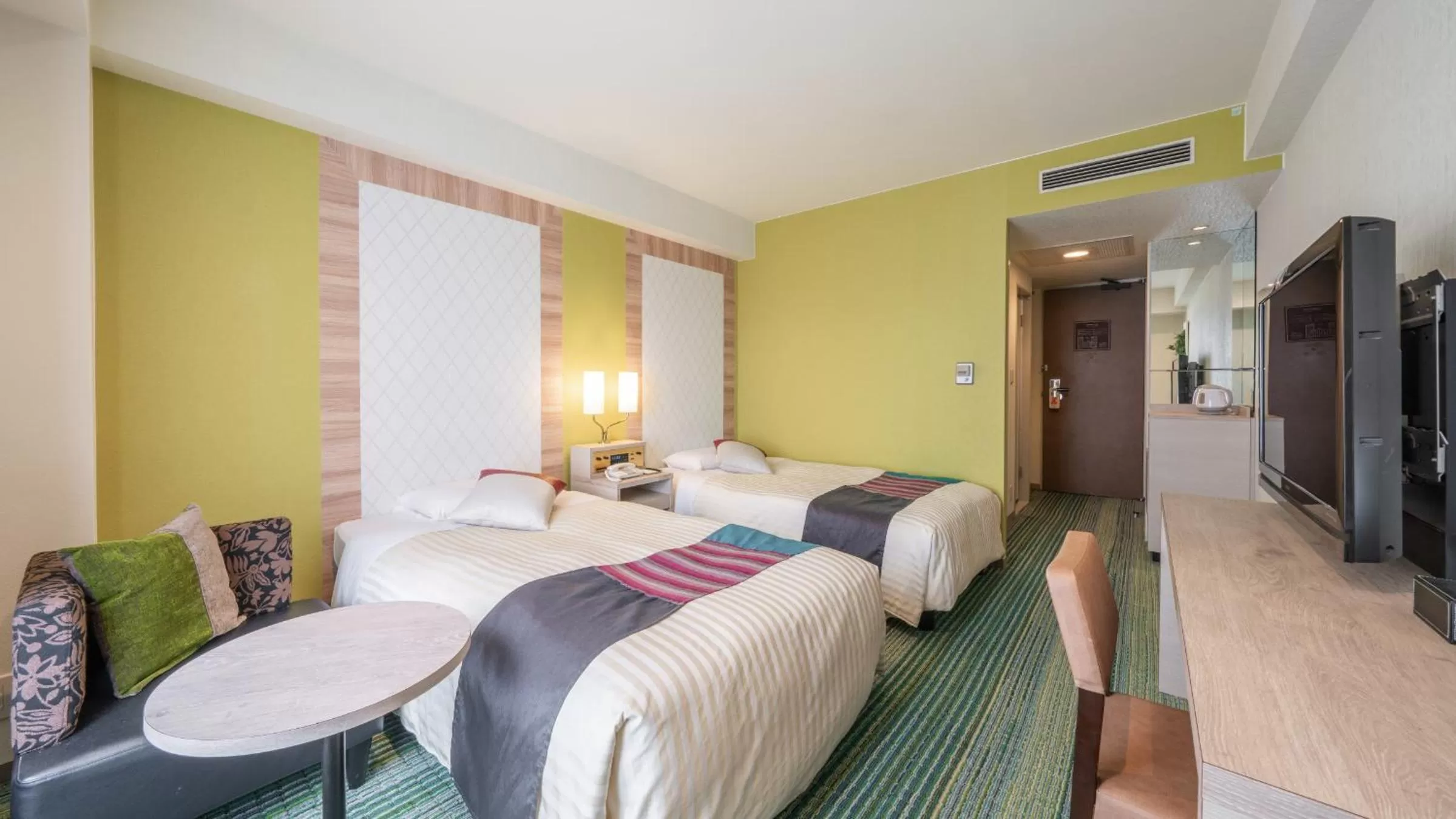 Photo of the whole room, Bed in New Otani Inn Sapporo