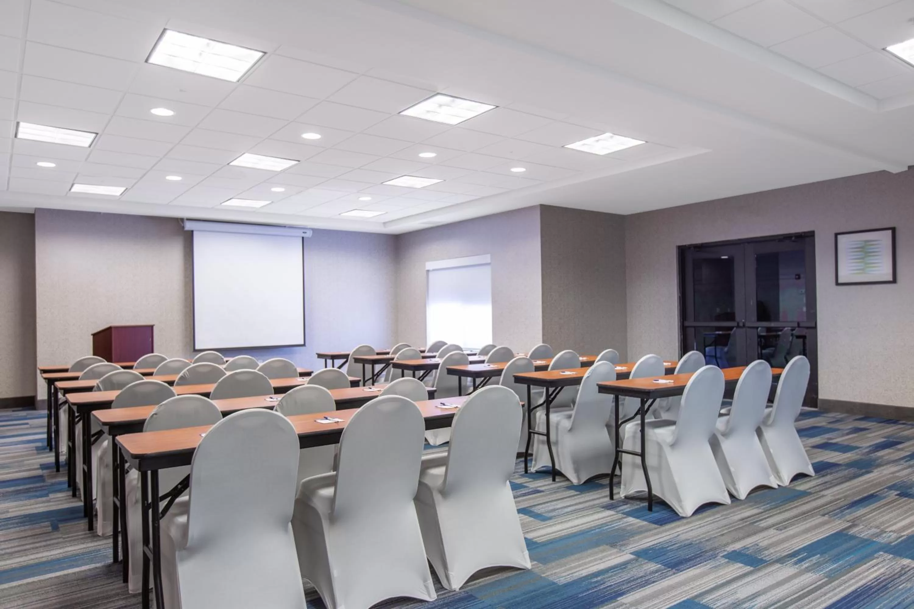 Meeting/conference room in Holiday Inn Express Surprise by IHG