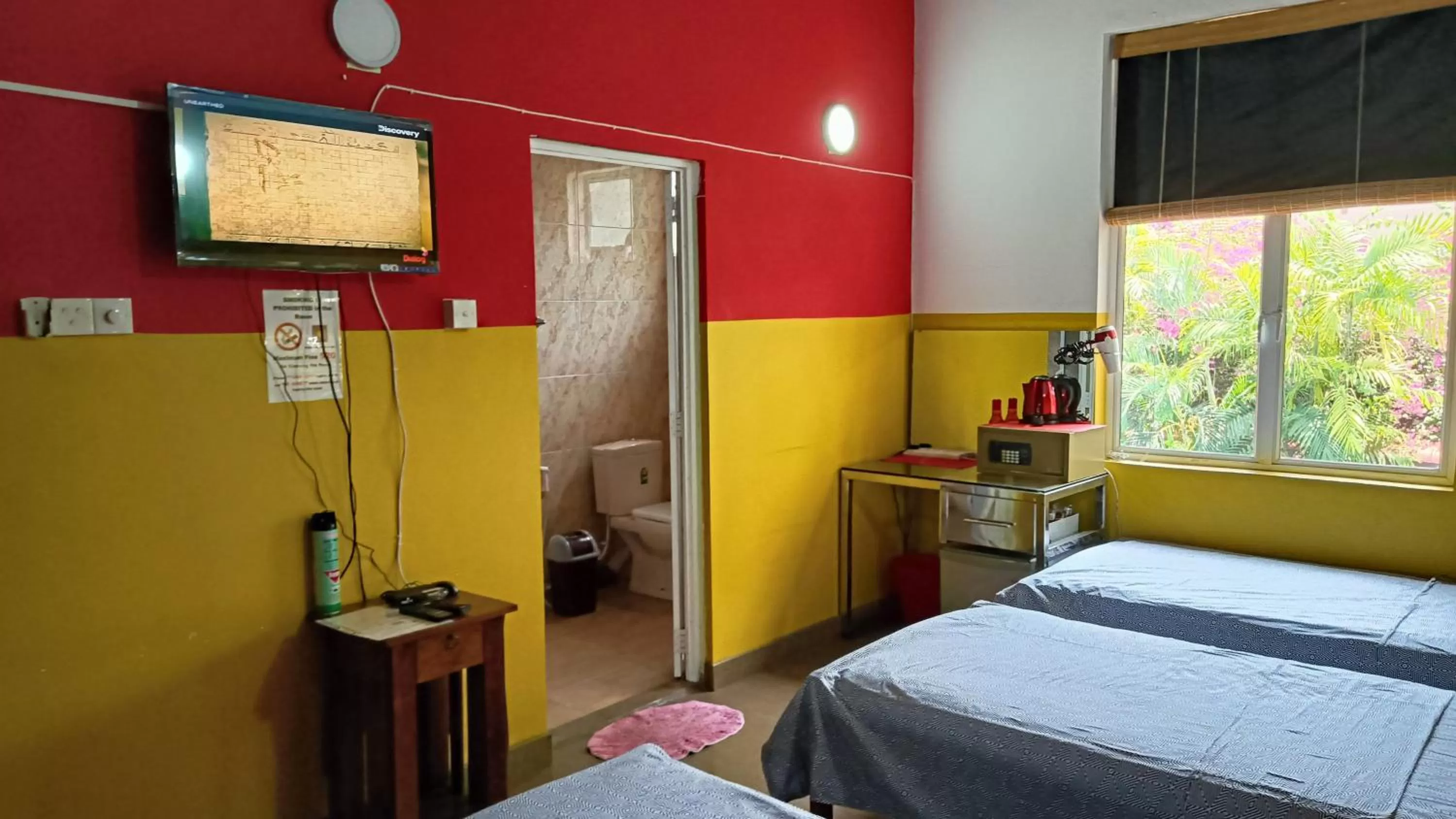 Coffee/tea facilities, Bed in Palms Villa