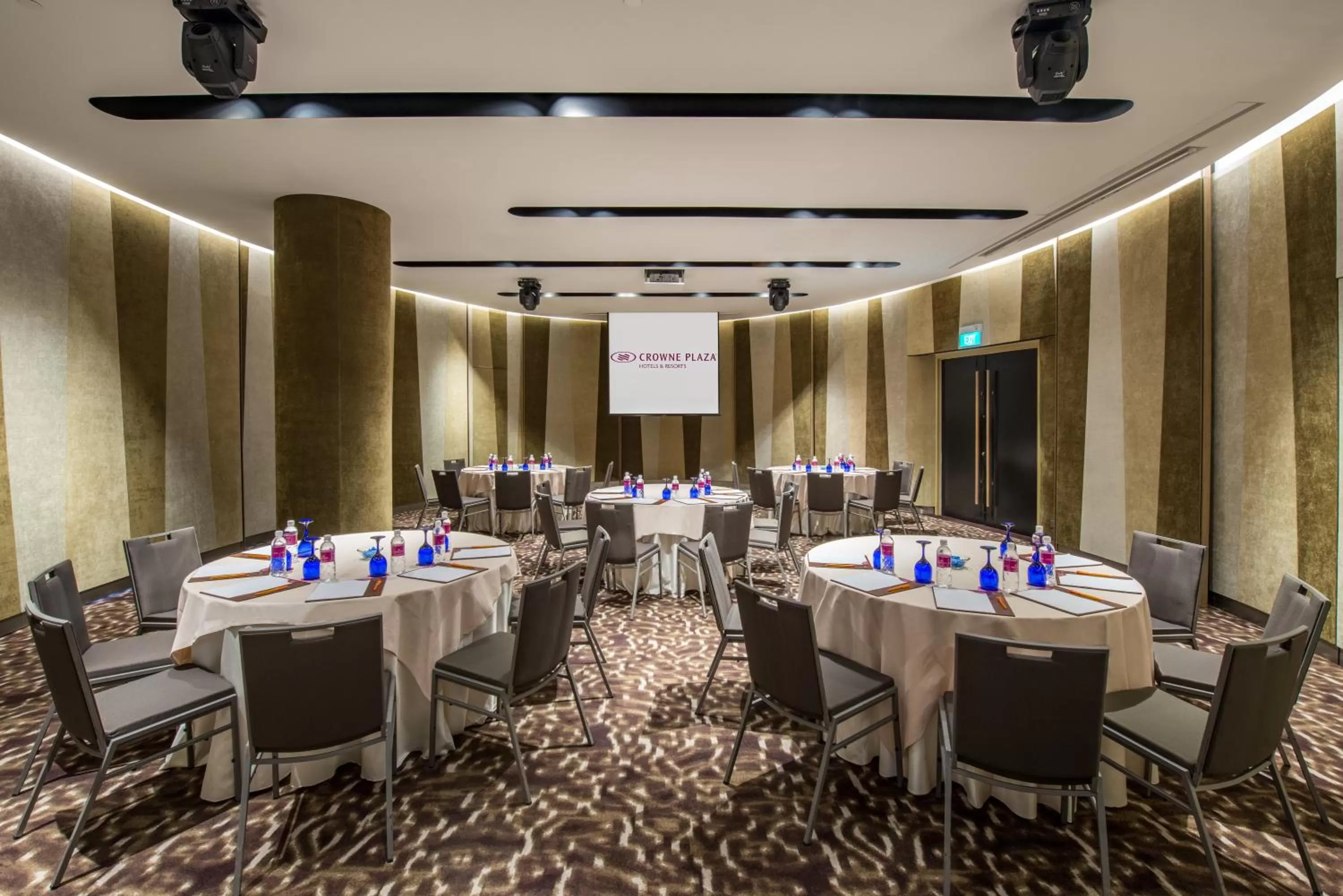 Meeting/conference room in Crowne Plaza Changi Airport by IHG