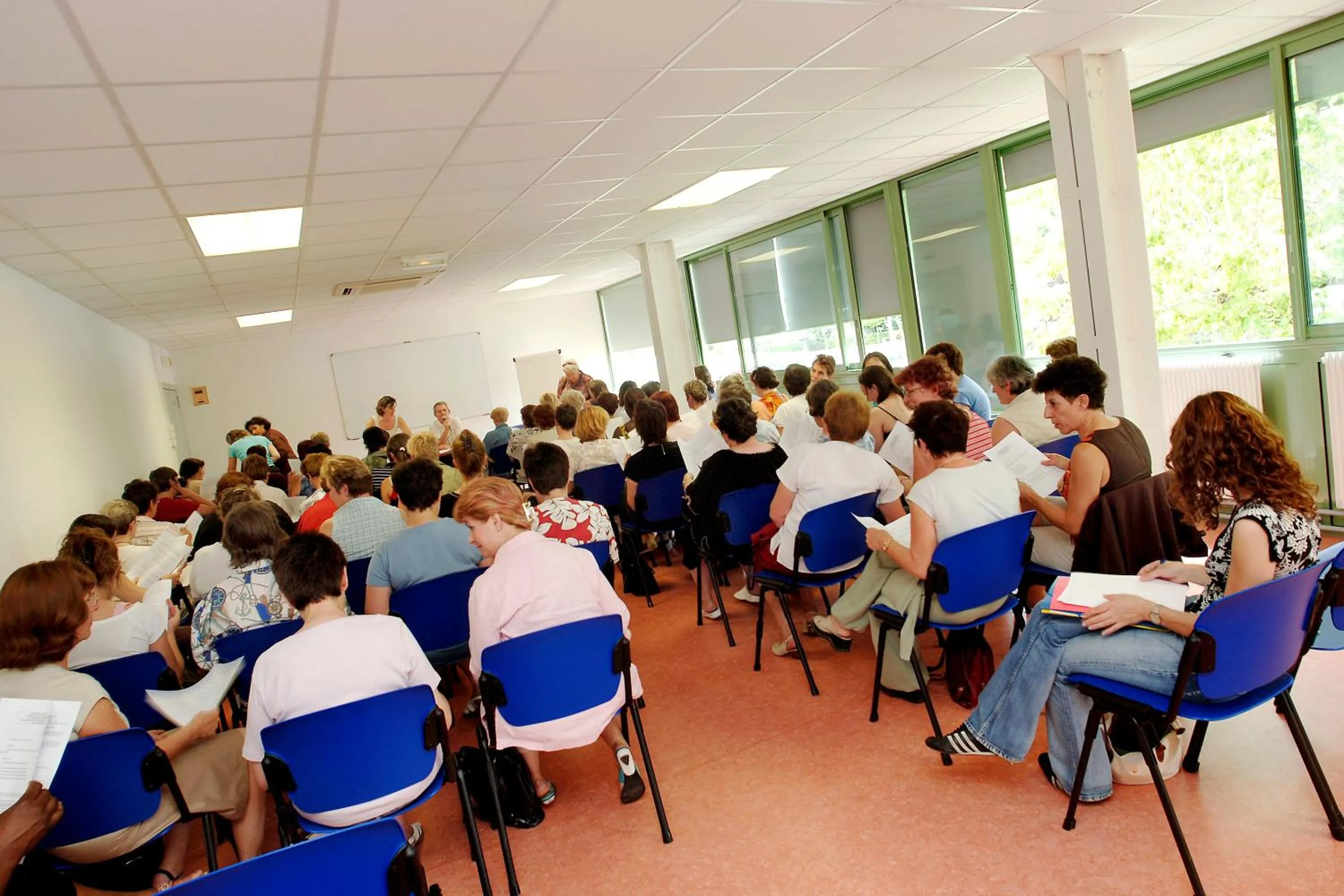 Business facilities in ETHIC ETAPES DIJON Accueil 24h24 et parking gratuit