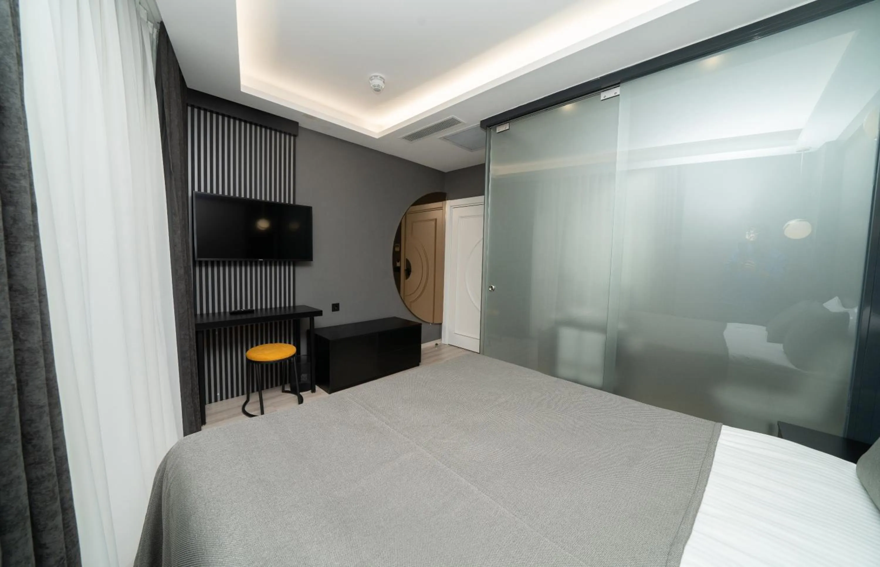 Photo of the whole room, Bed in Fama Karaköy