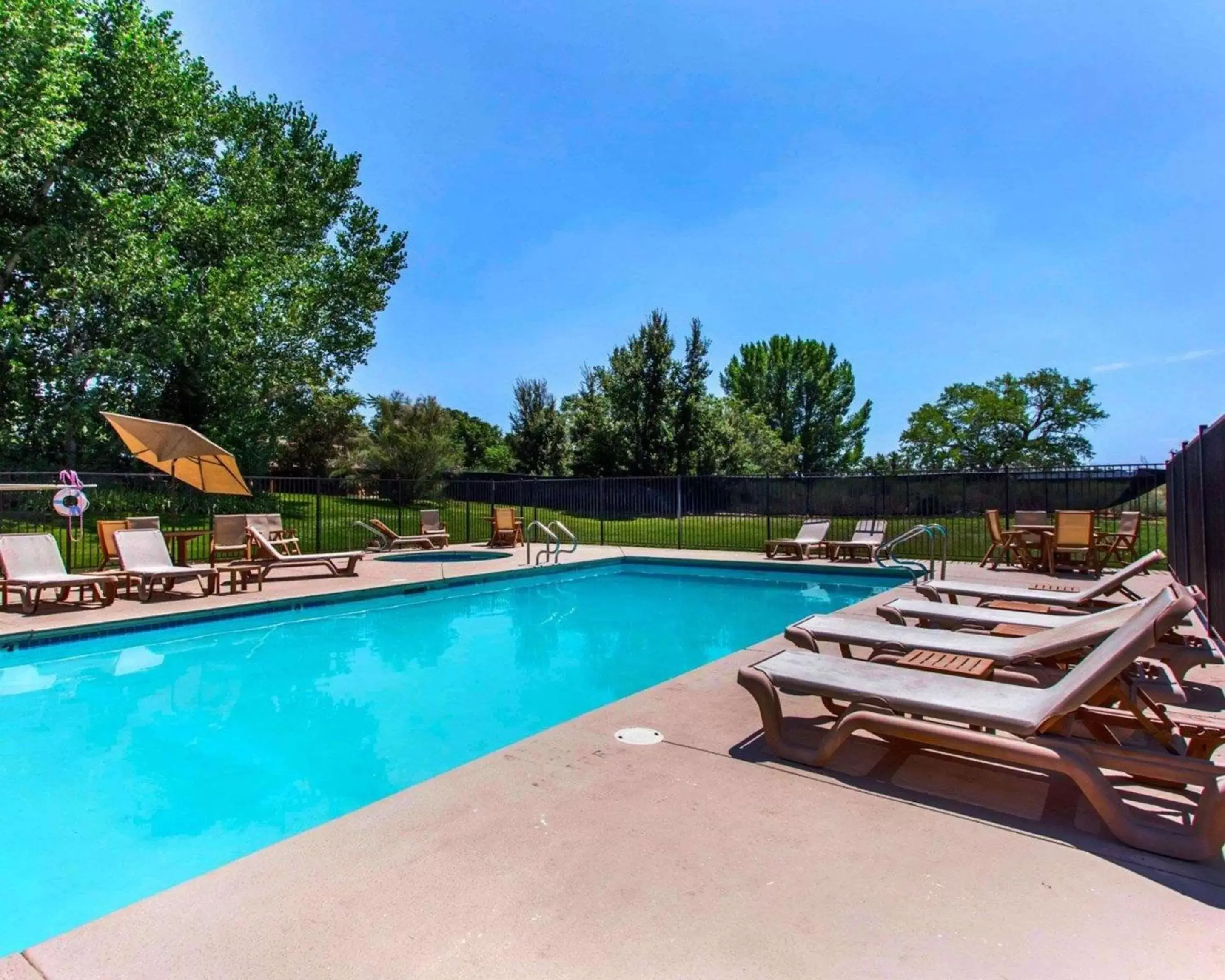 Rodeway Inn Rodeway Inn