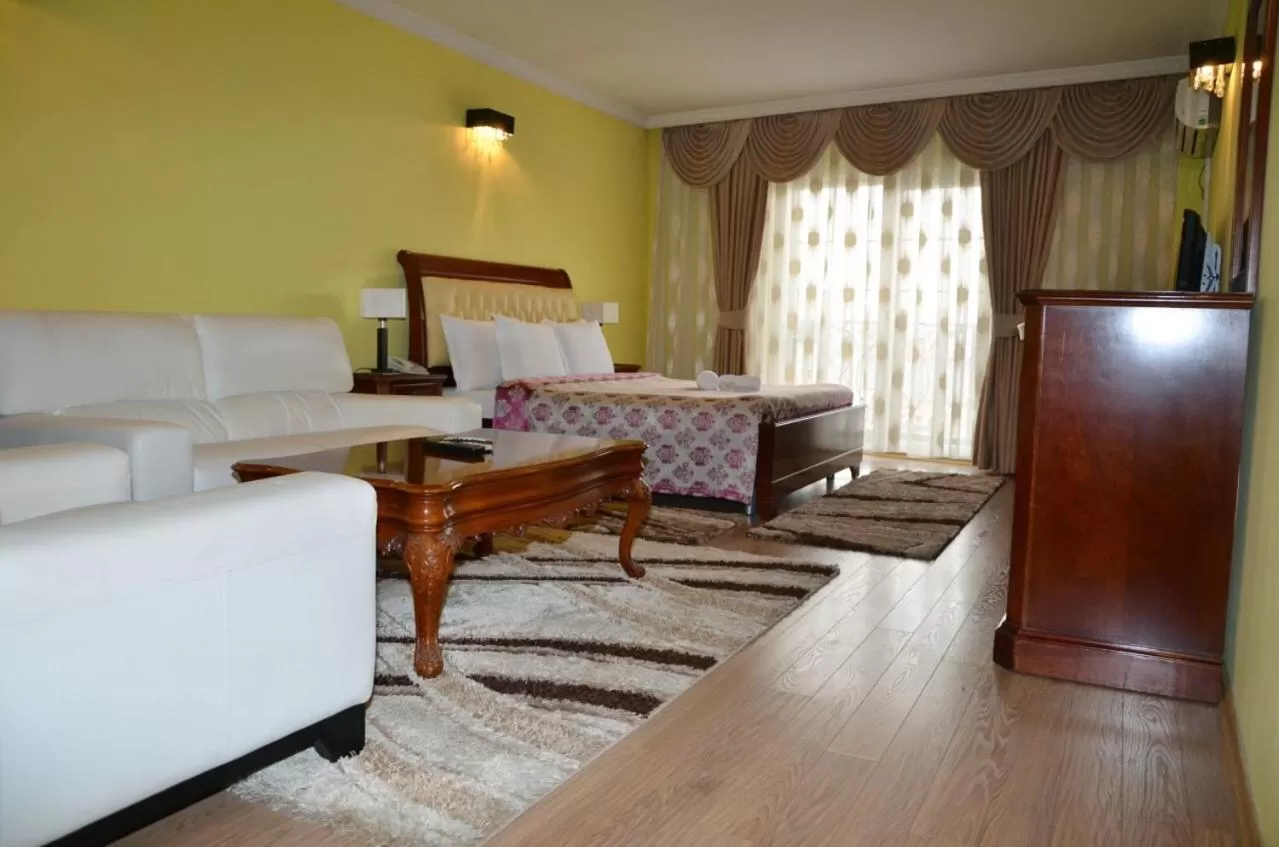 Bed in Hotel Begolli