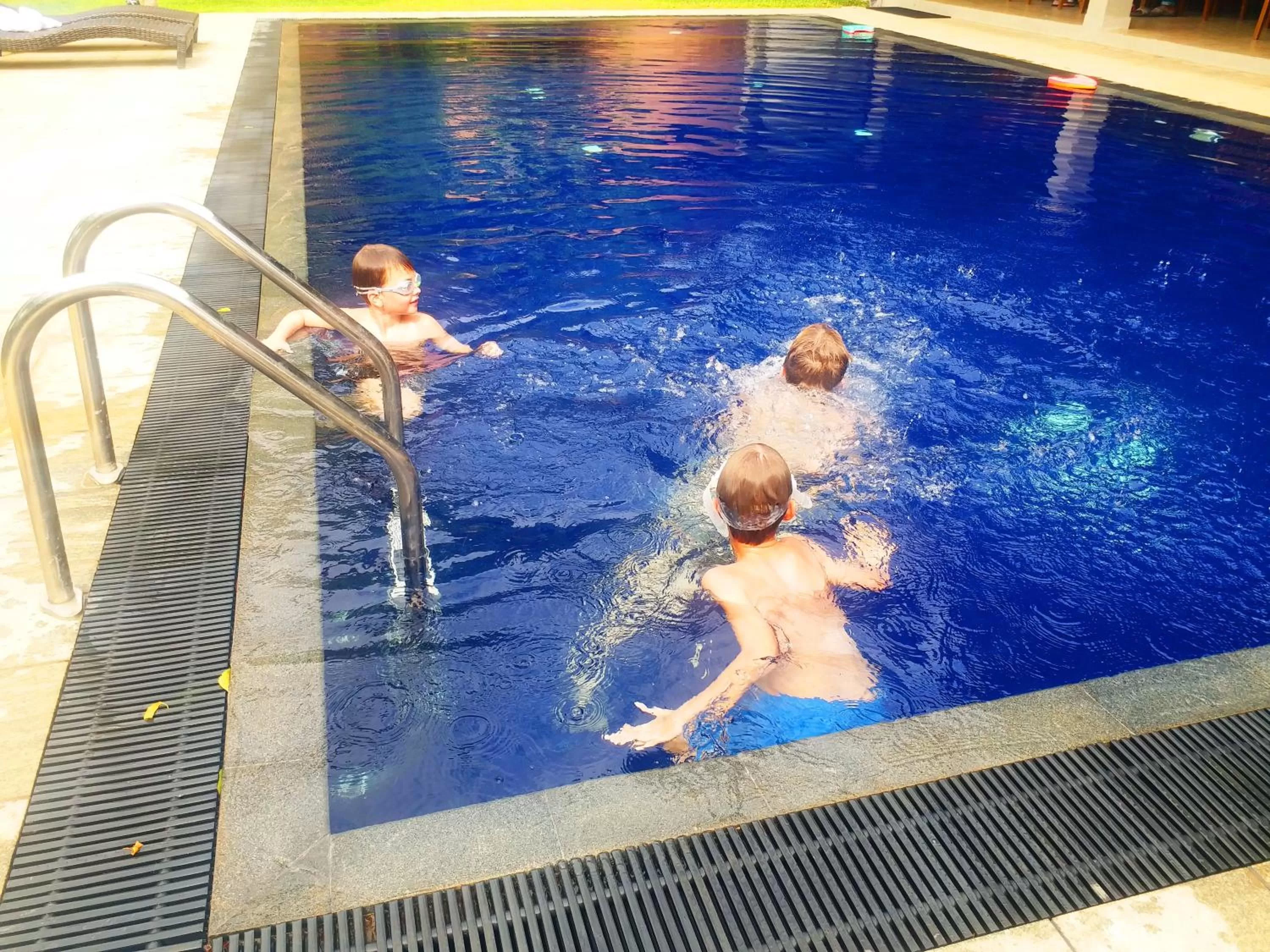 Swimming pool in Honey Tree Polonnaruwa