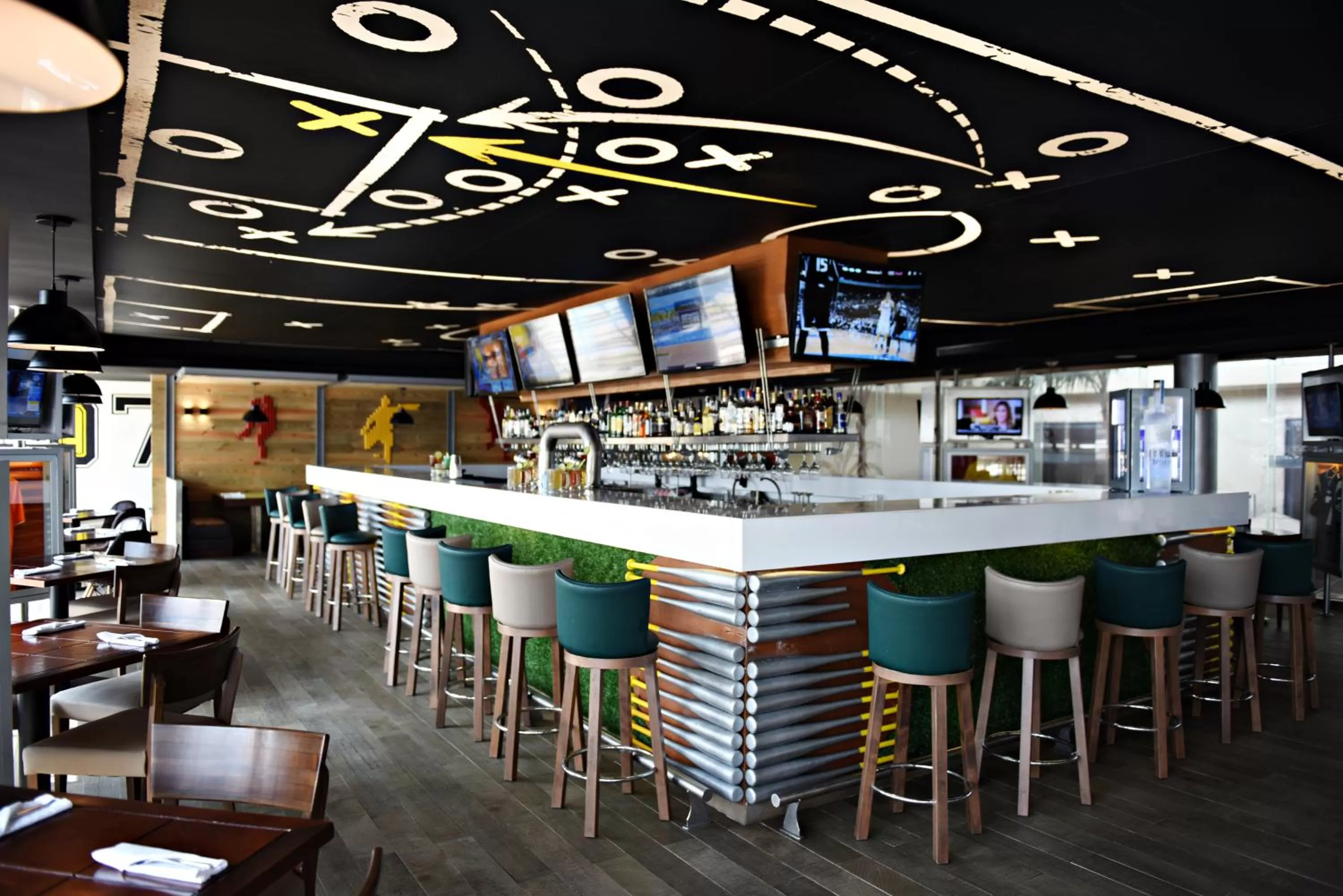 Lounge or bar in Royalton Riviera Cancun, An Autograph Collection All-Inclusive Resort & Casino