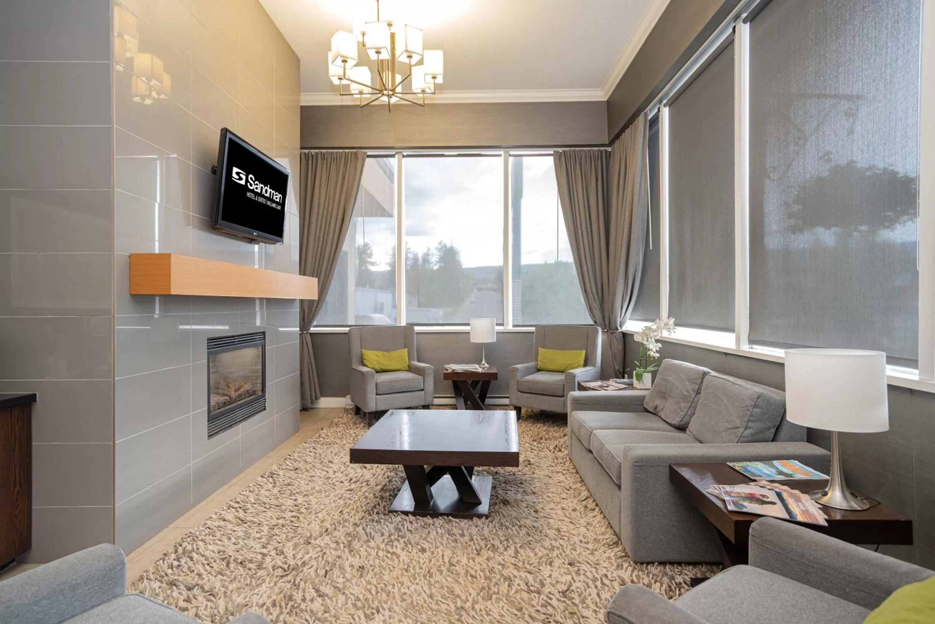 Lobby or reception in Sandman Hotel & Suites Williams Lake