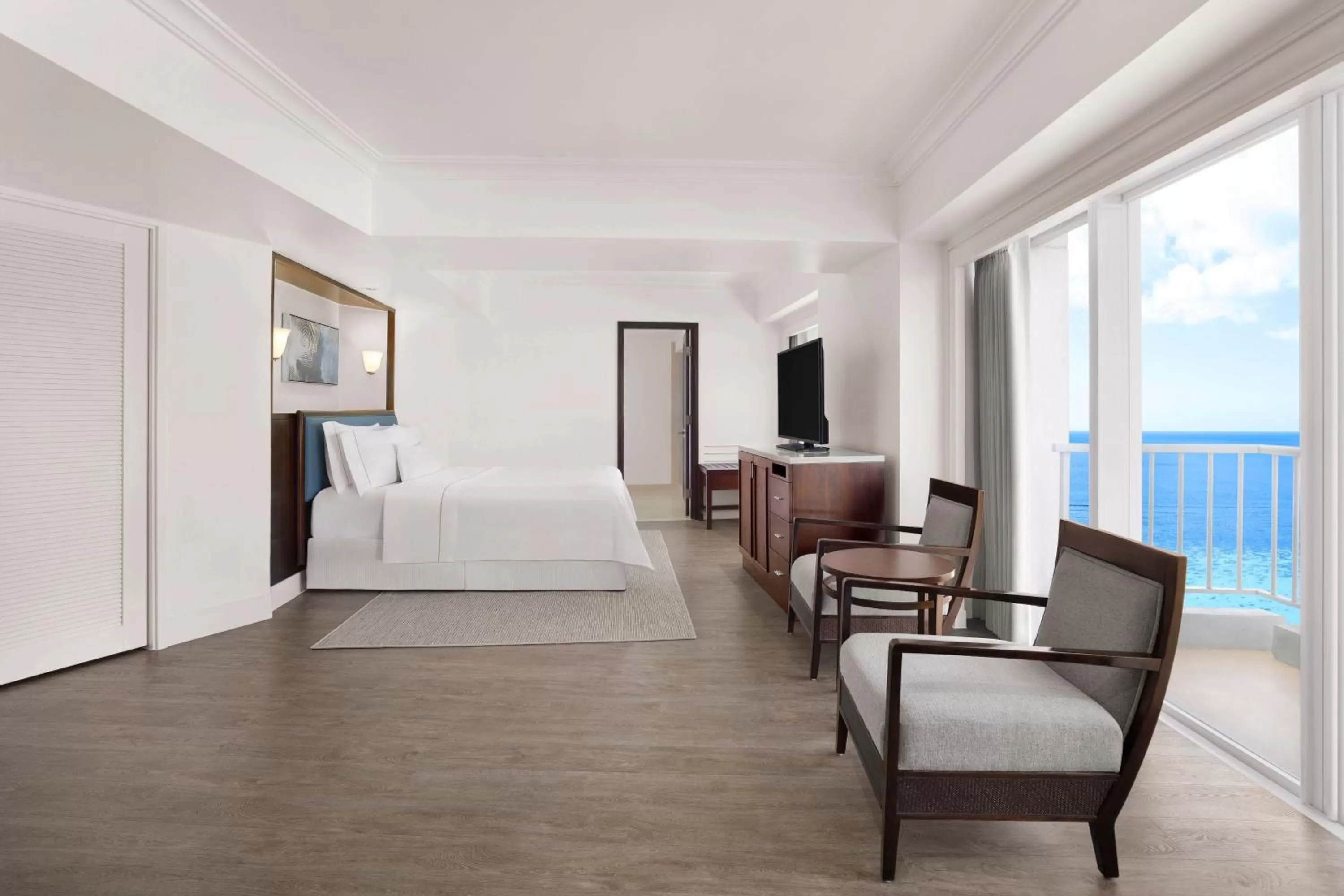 Photo of the whole room, Bed in The Westin Resort Guam