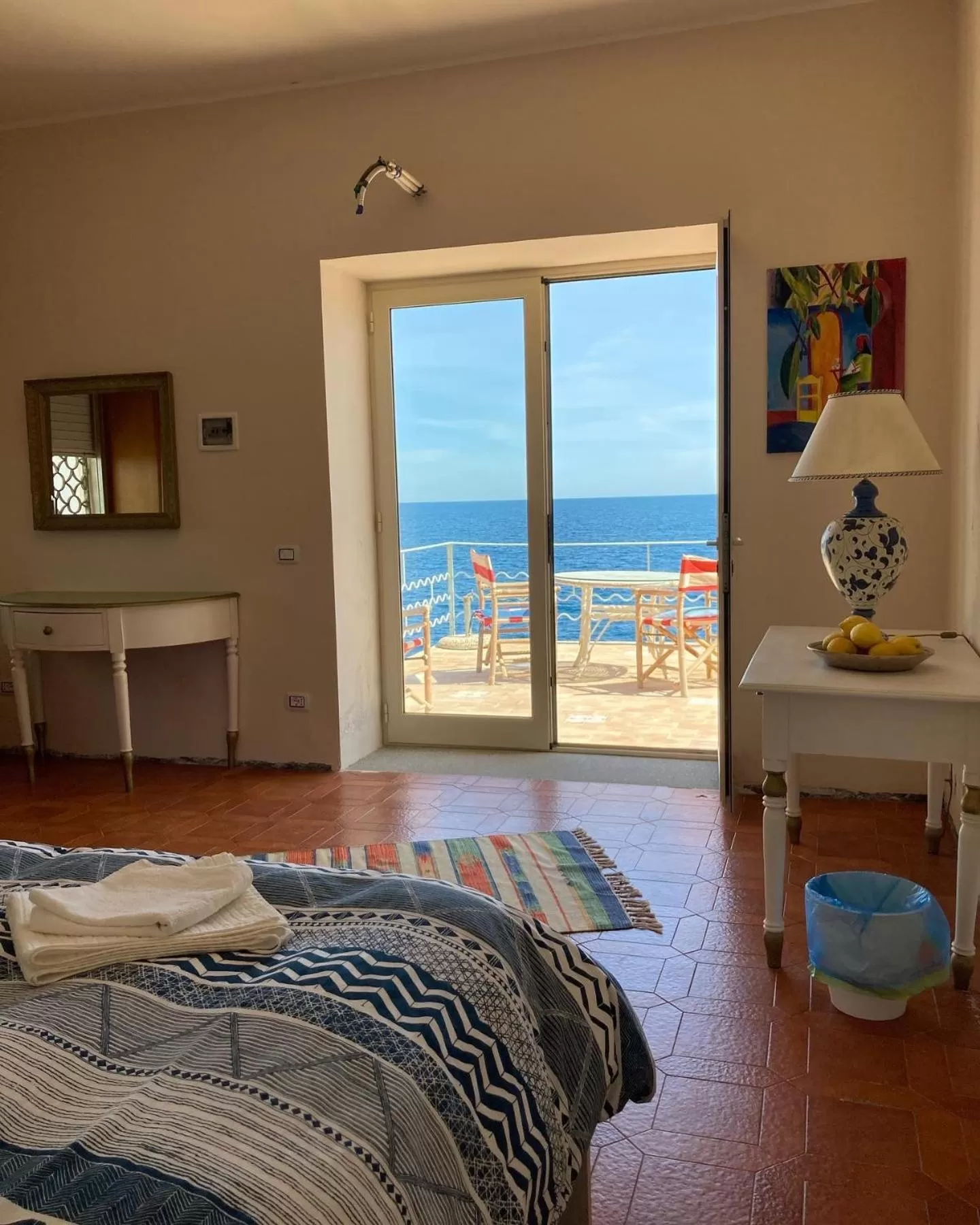 Bedroom in Aci Brezza di Mare