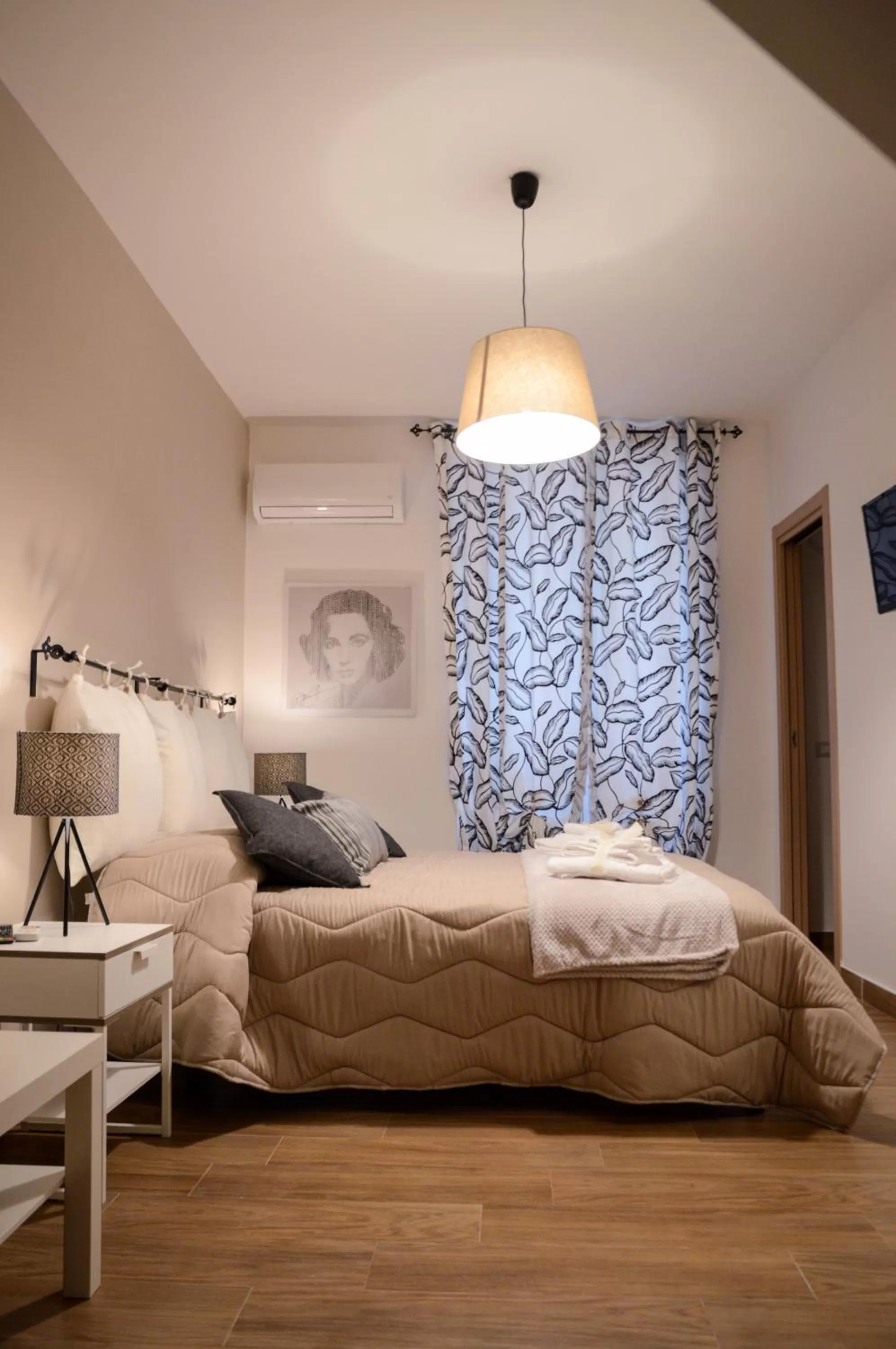 Photo of the whole room, Bed in La Fara B&B