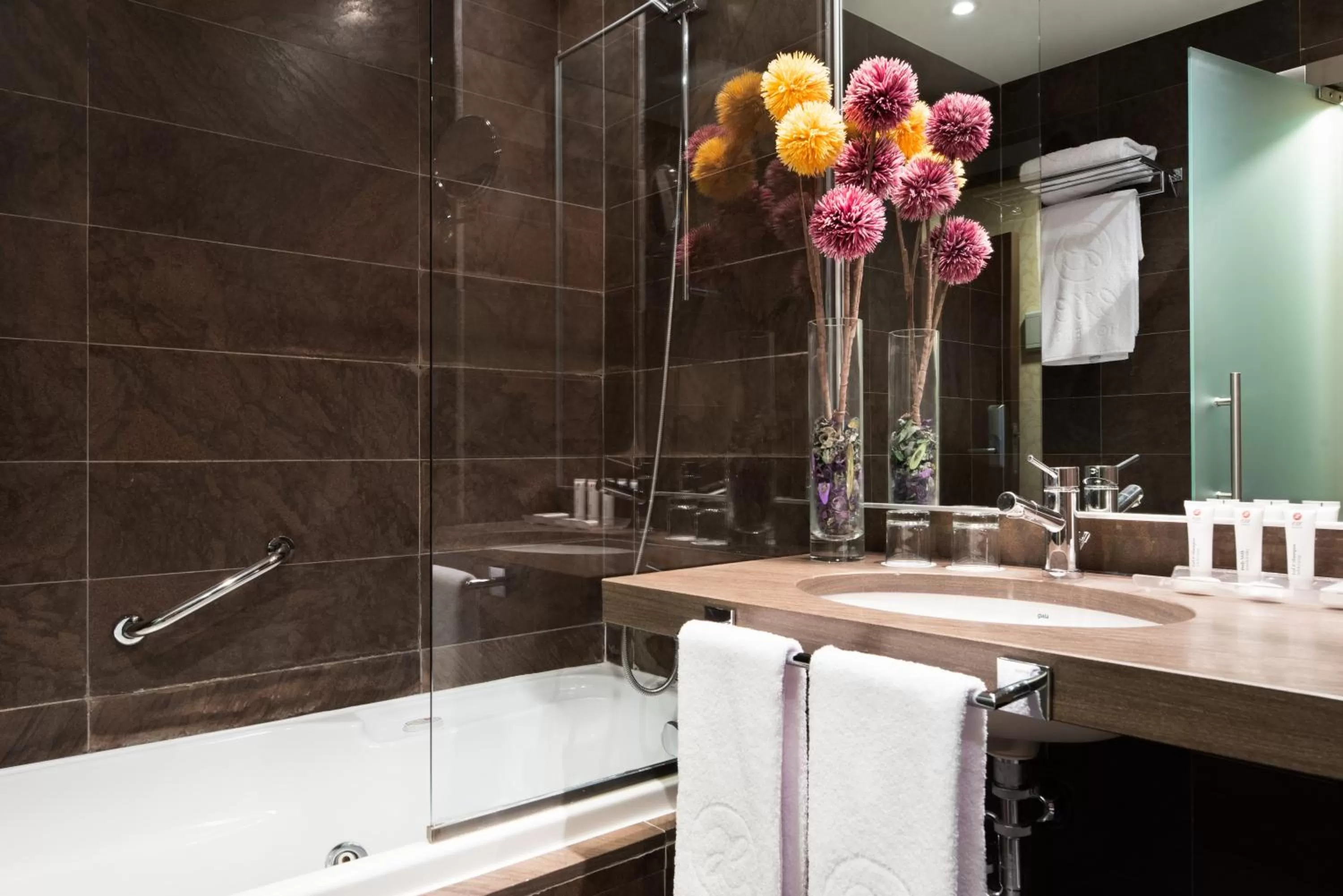 Bathroom in Exe Agora Cáceres