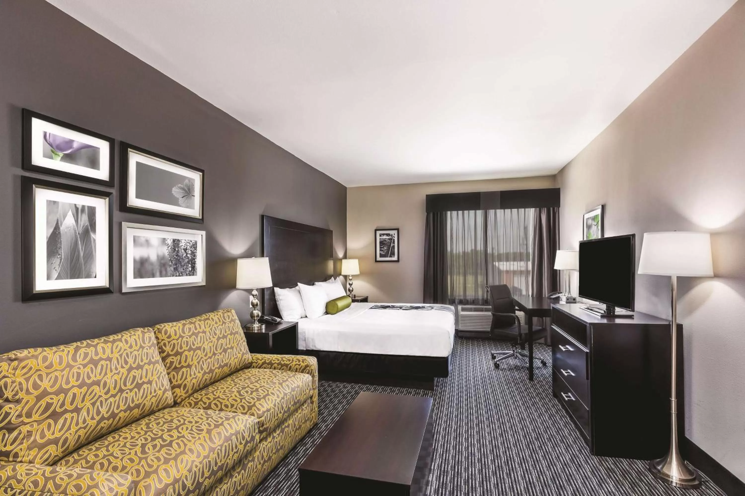 King Suite in La Quinta by Wyndham Rockport - Fulton