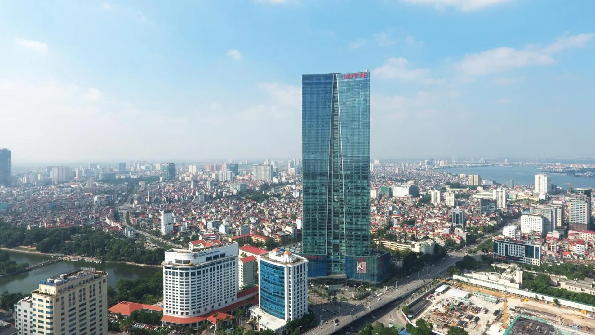 Property building in Lotte The Residence