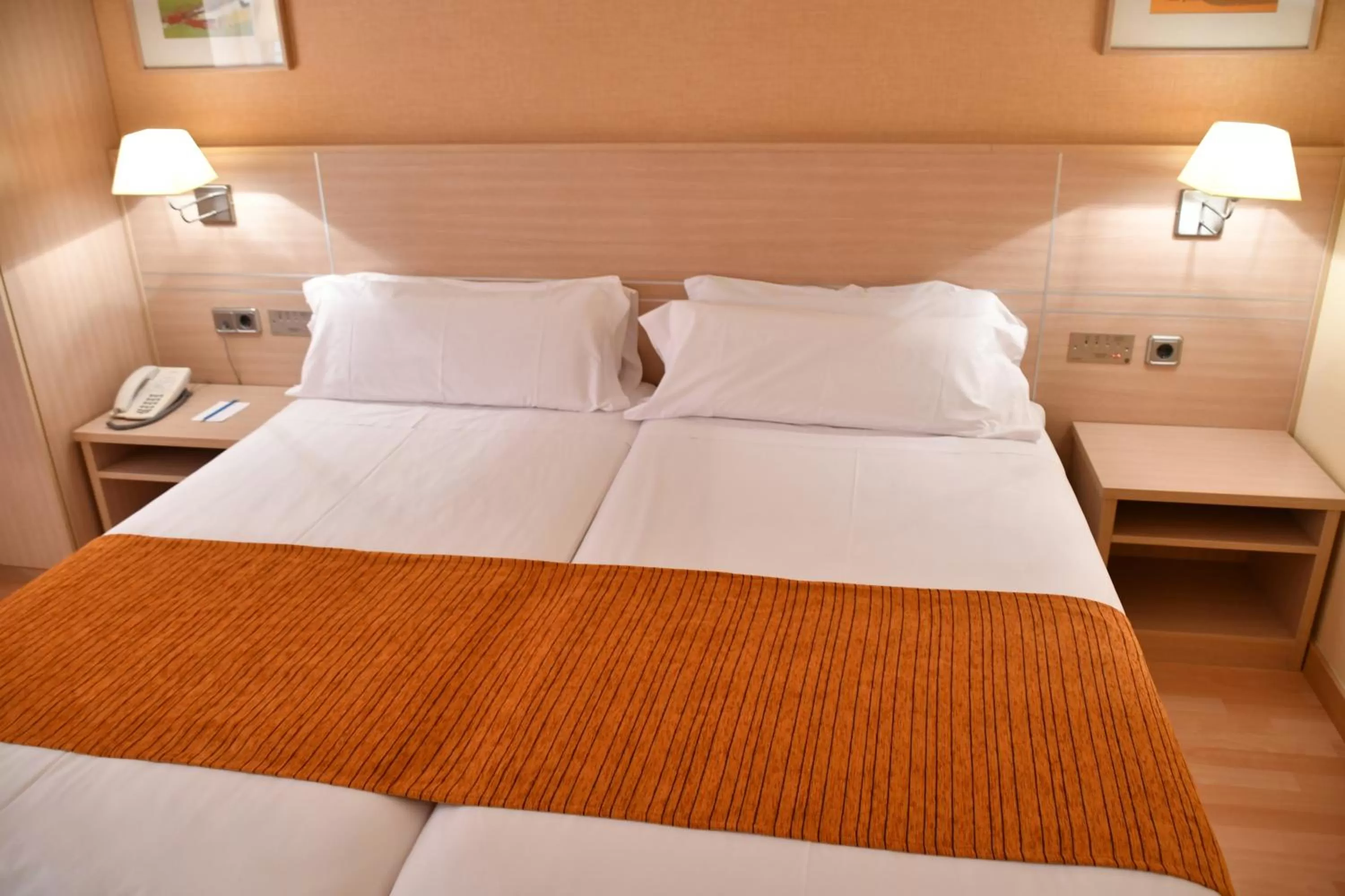 Bed in Hotel Class Valls
