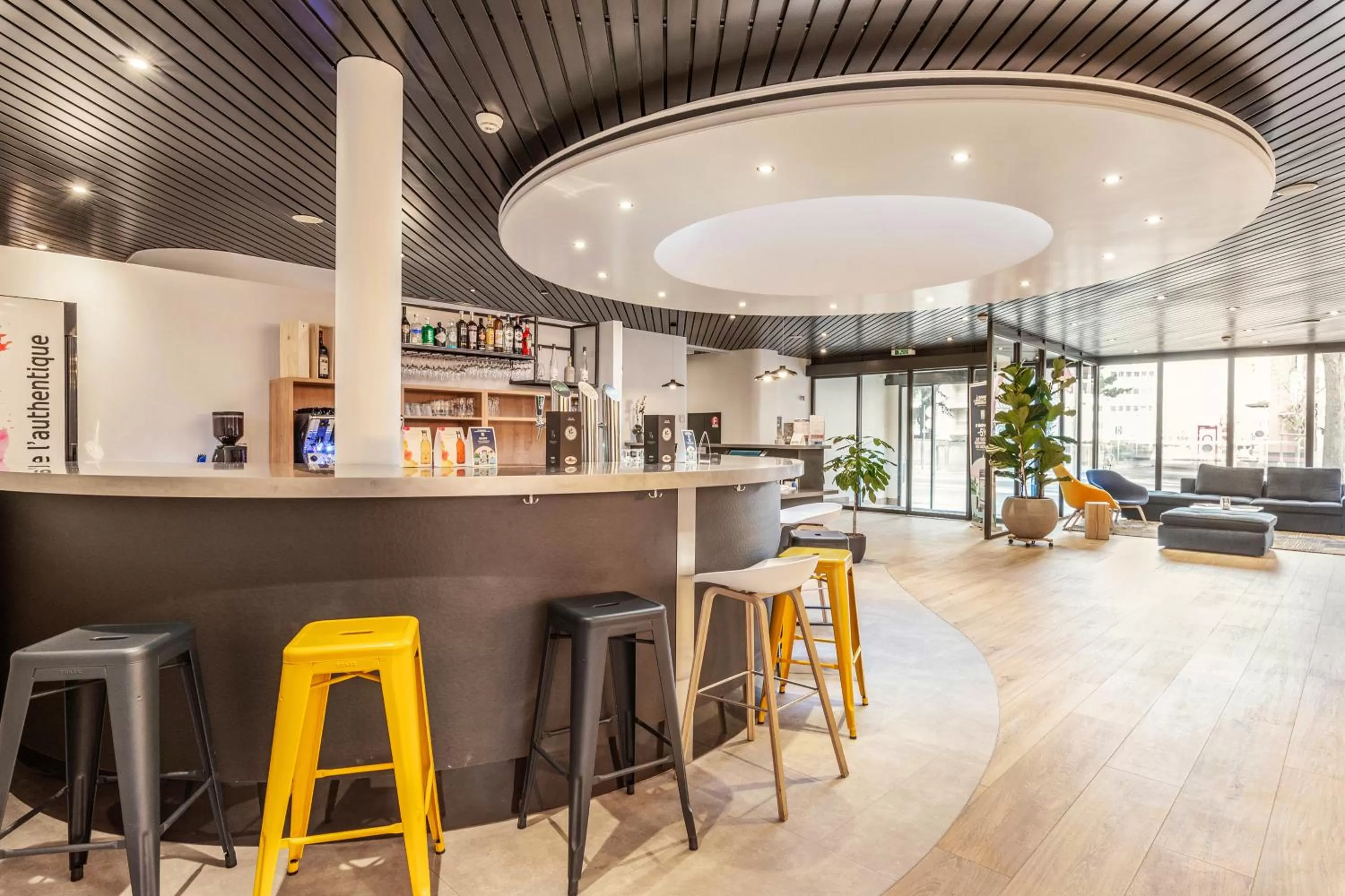 Lobby or reception in Campanile Martigny