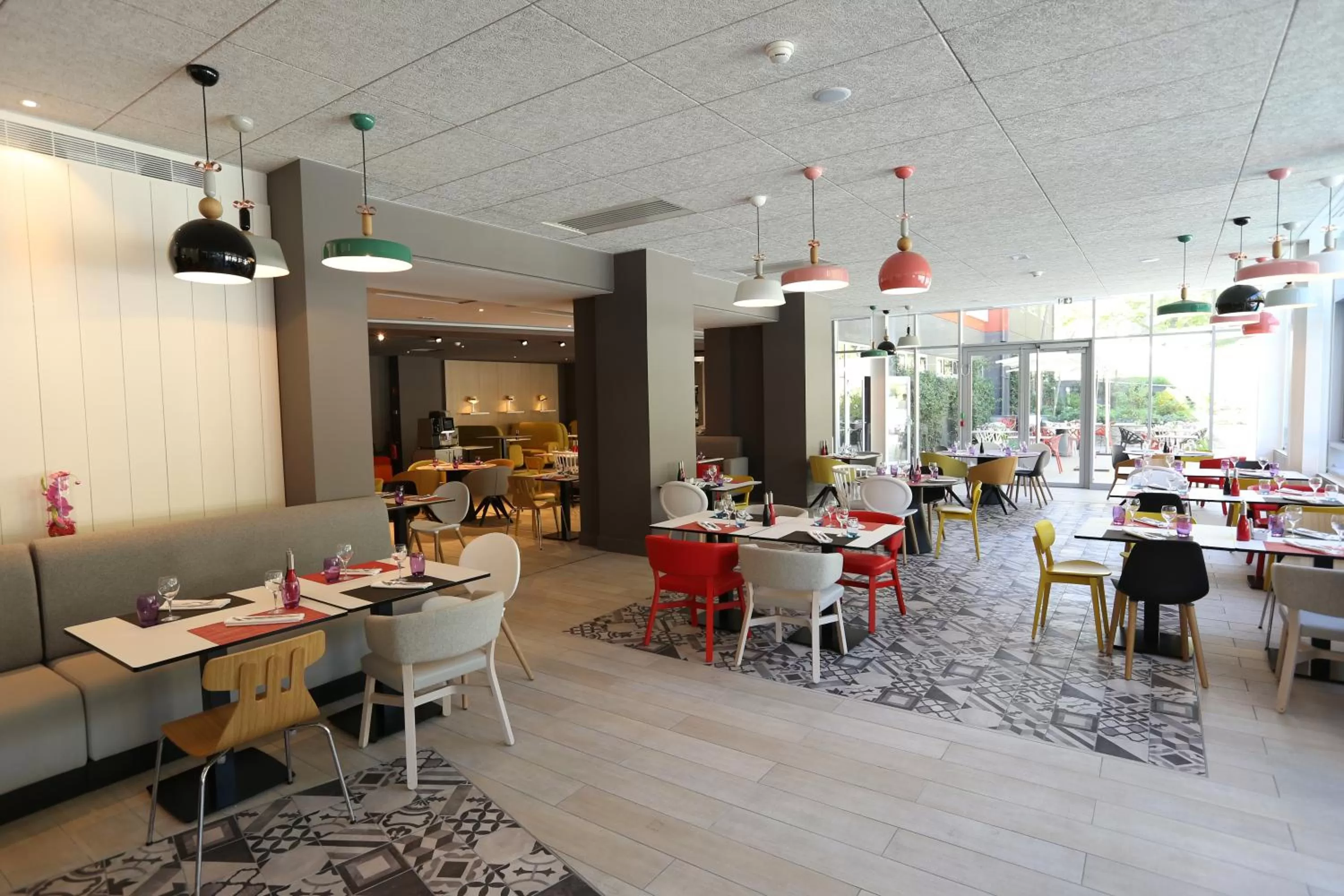 Lounge or bar in Novotel Resort & Spa Biarritz Anglet