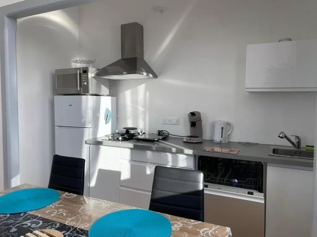 Dining area in Demeure des Dentelles avec PARKING GRATUIT