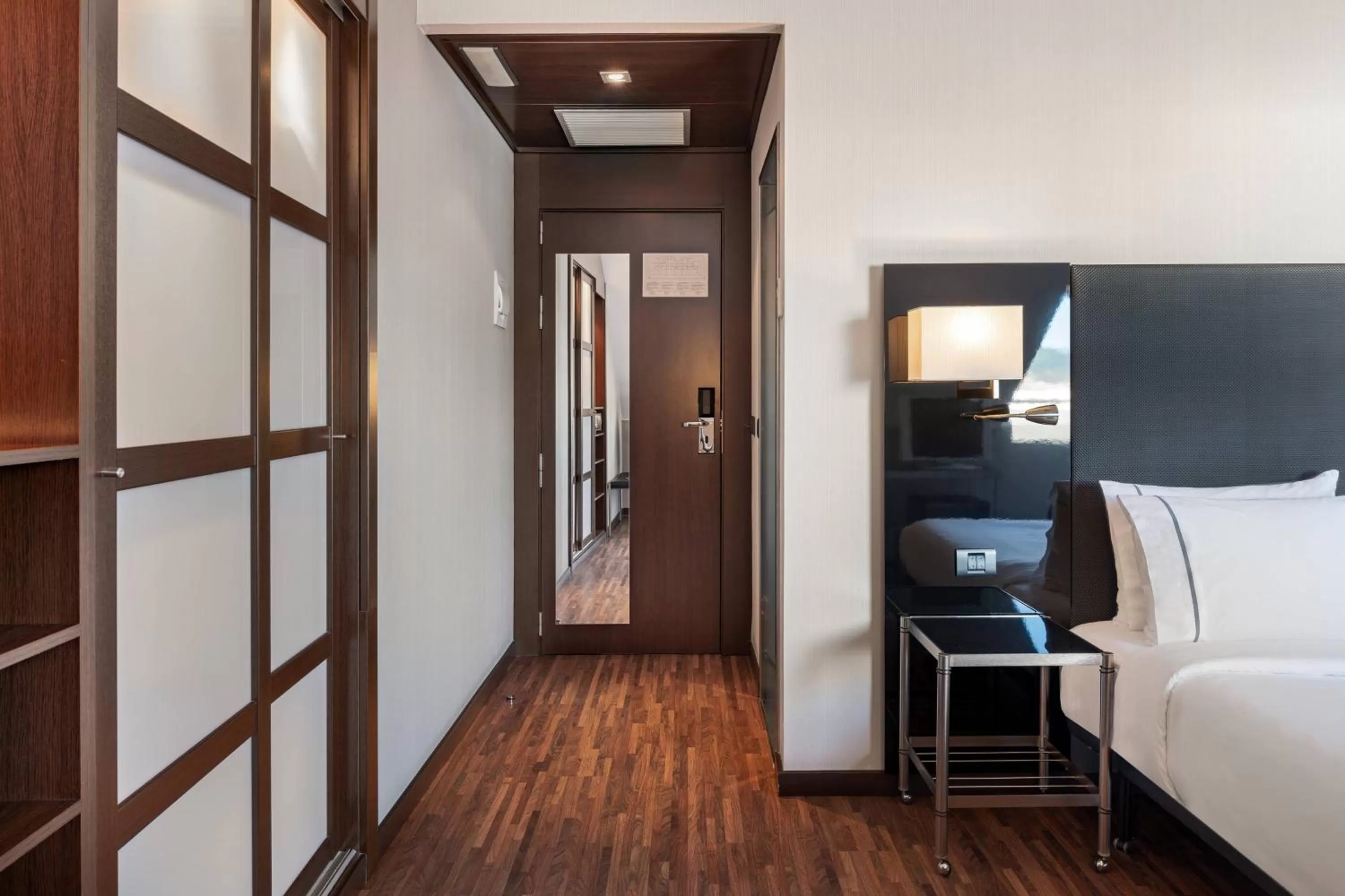 Photo of the whole room, Bed in AC Hotel Palacio Universal by Marriott