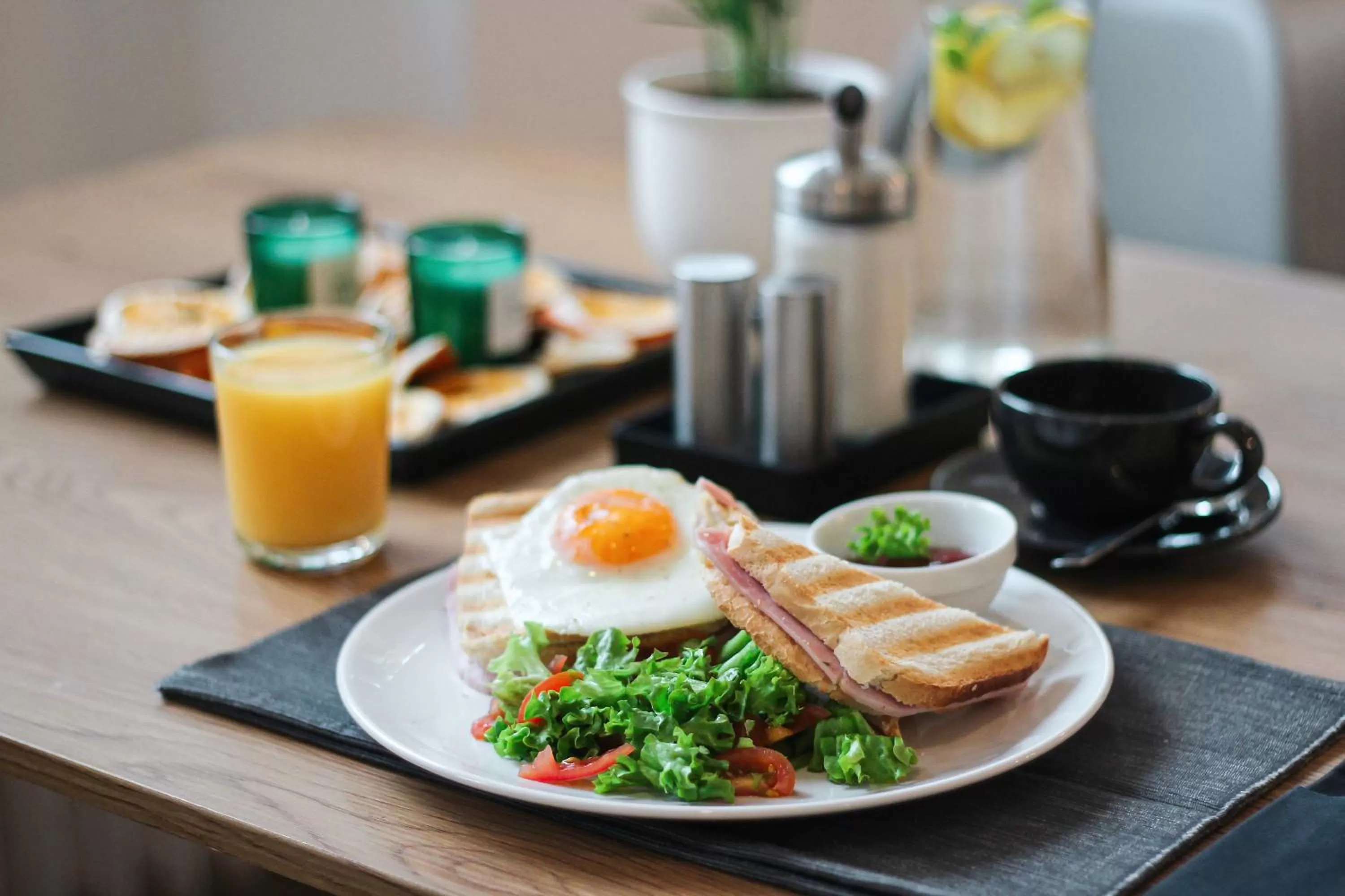 Breakfast in Hotel ATLAS