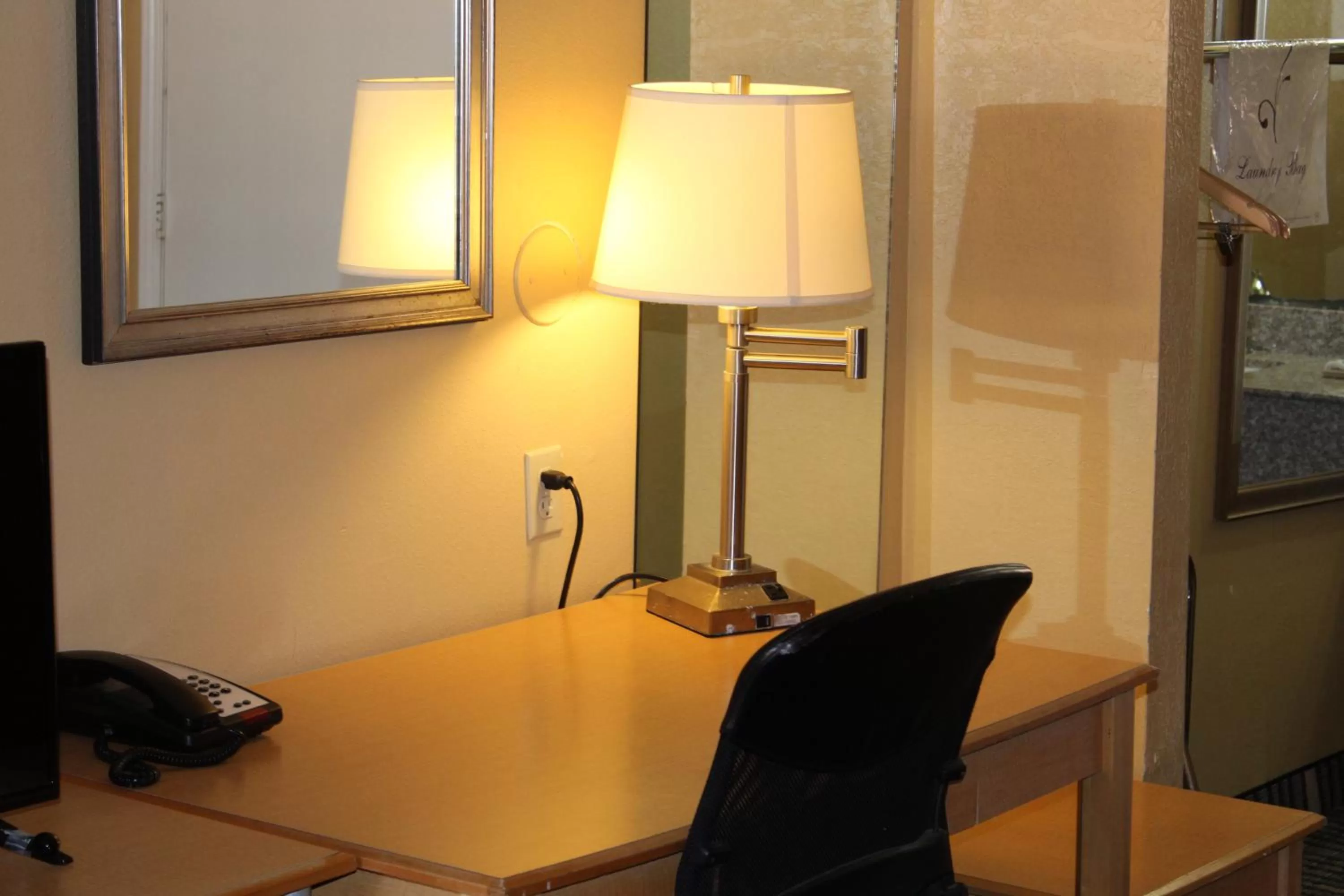 The Executive Inn & Suites