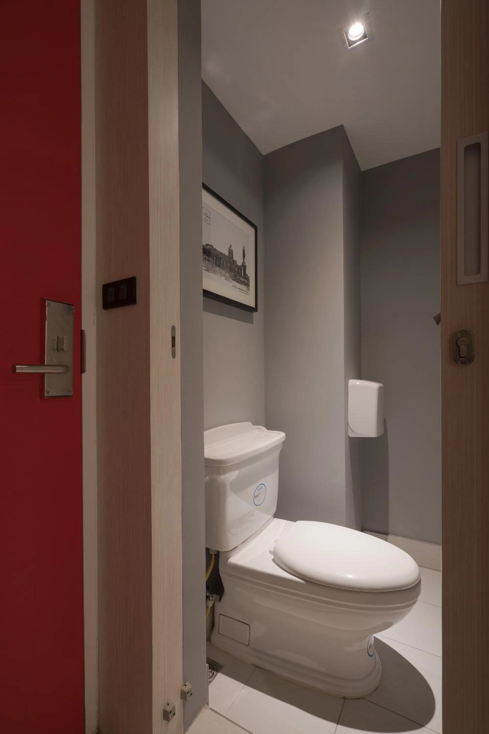 Bathroom in Sleep Box Hotel Sukhumvit 22