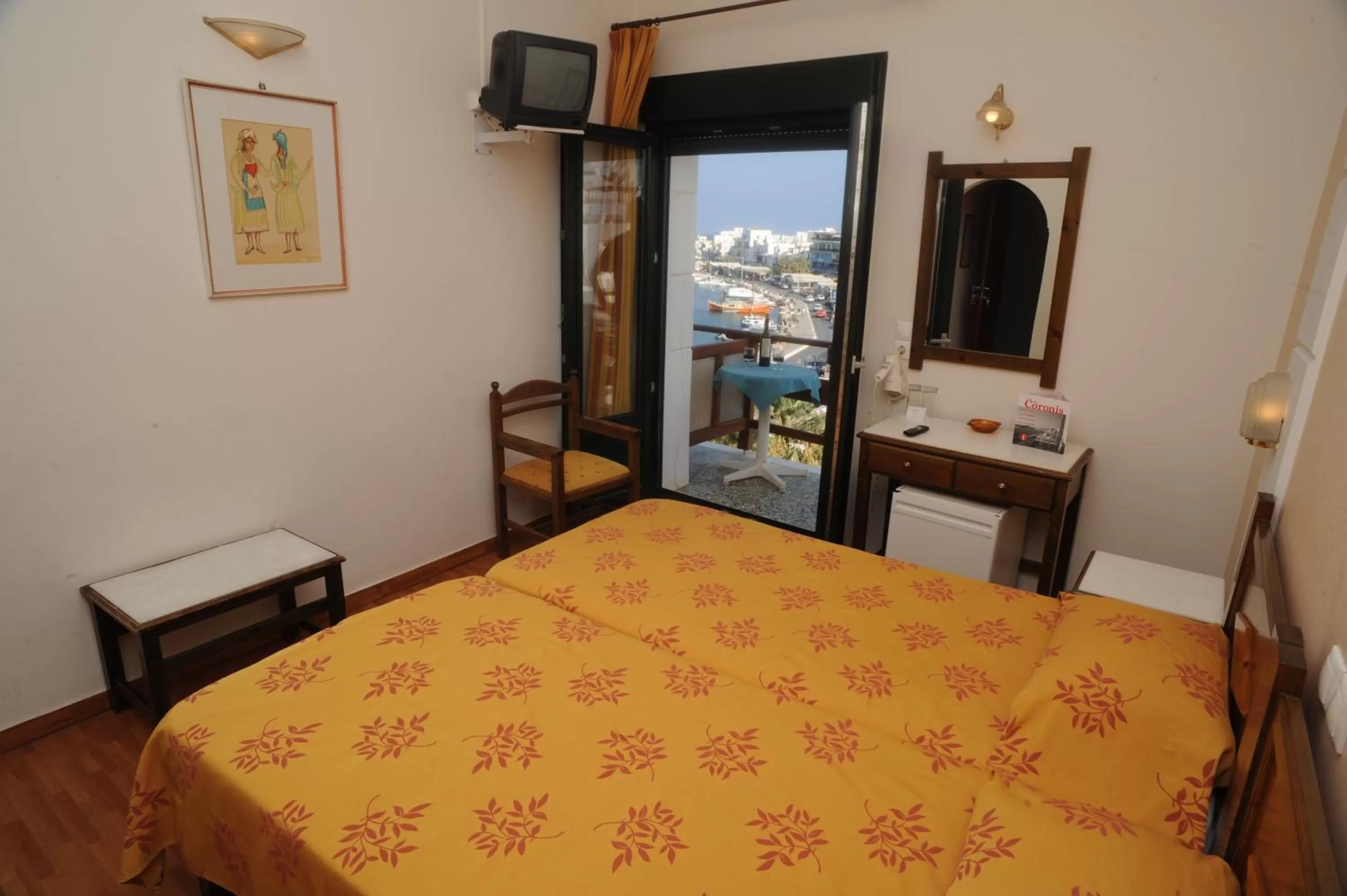 Bed in Hotel Coronis