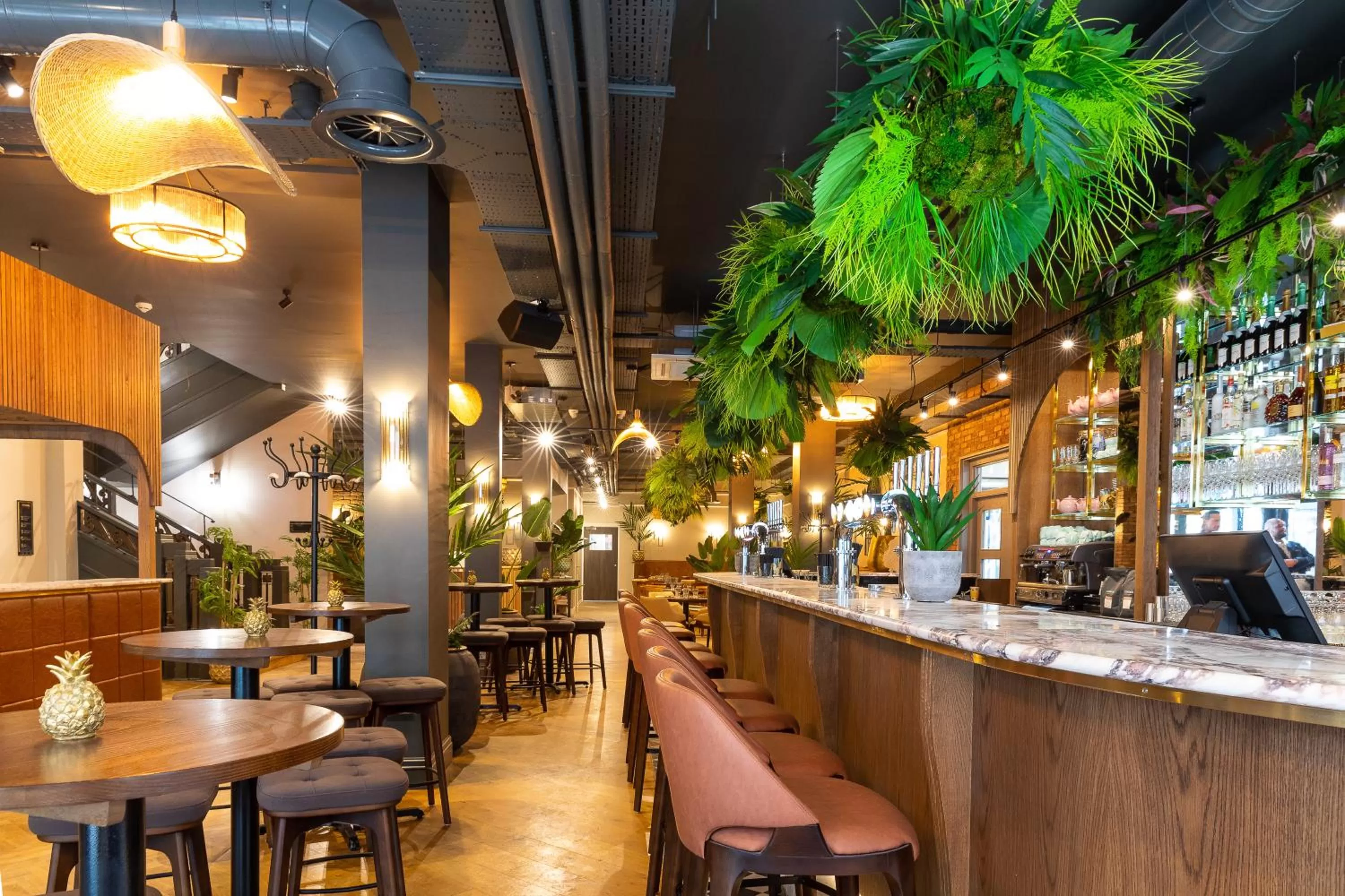 Restaurant/places to eat in The Gresham Aparthotel