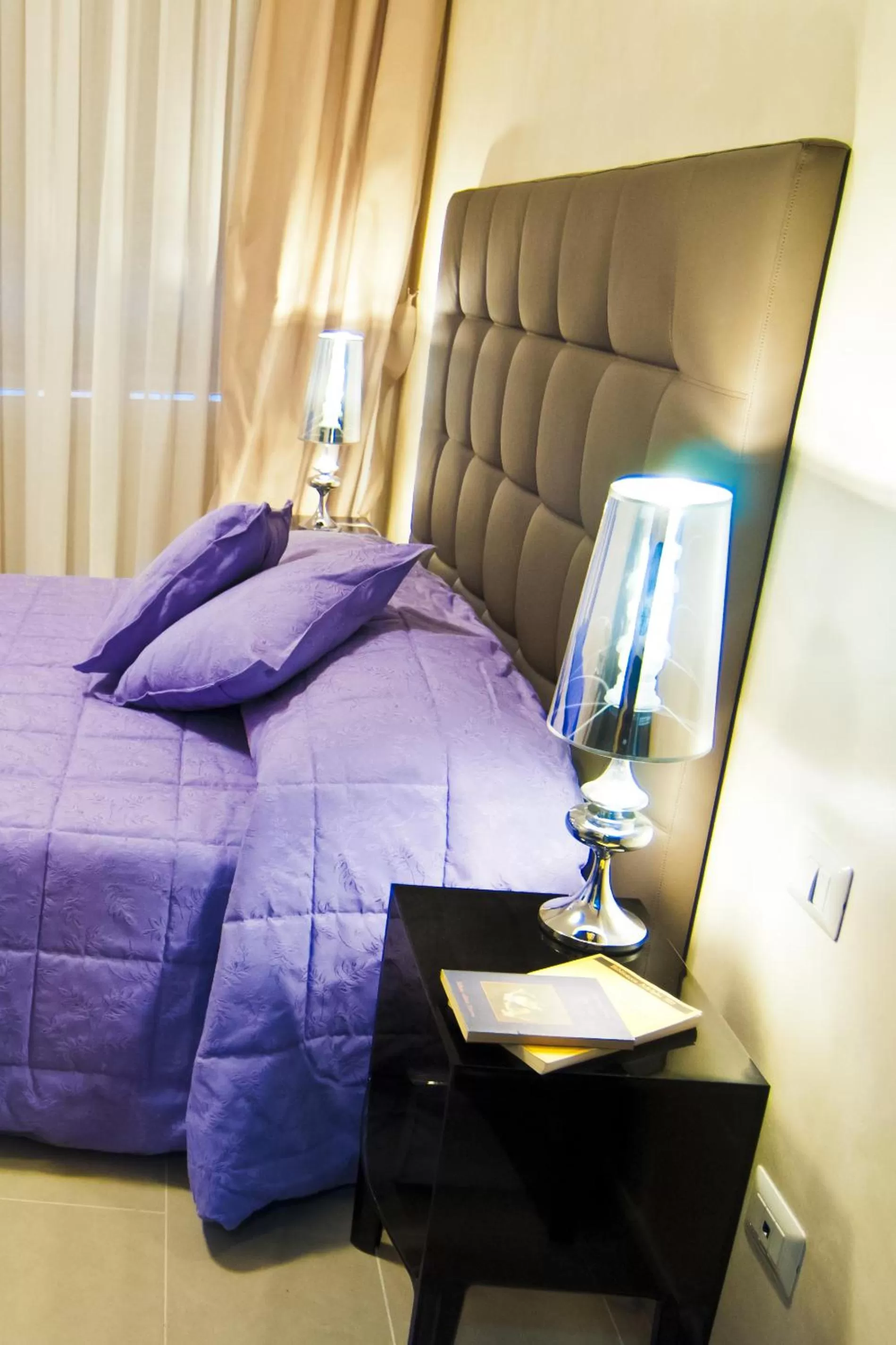 Decorative detail, Bed in Domus Fontis