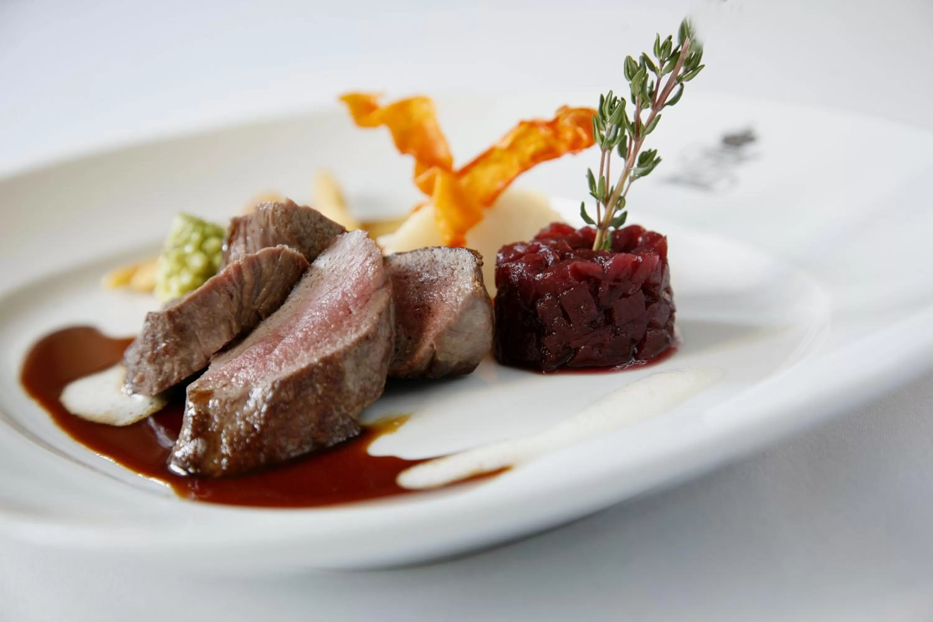 Food and drinks in Schloss Hotel Dresden Pillnitz